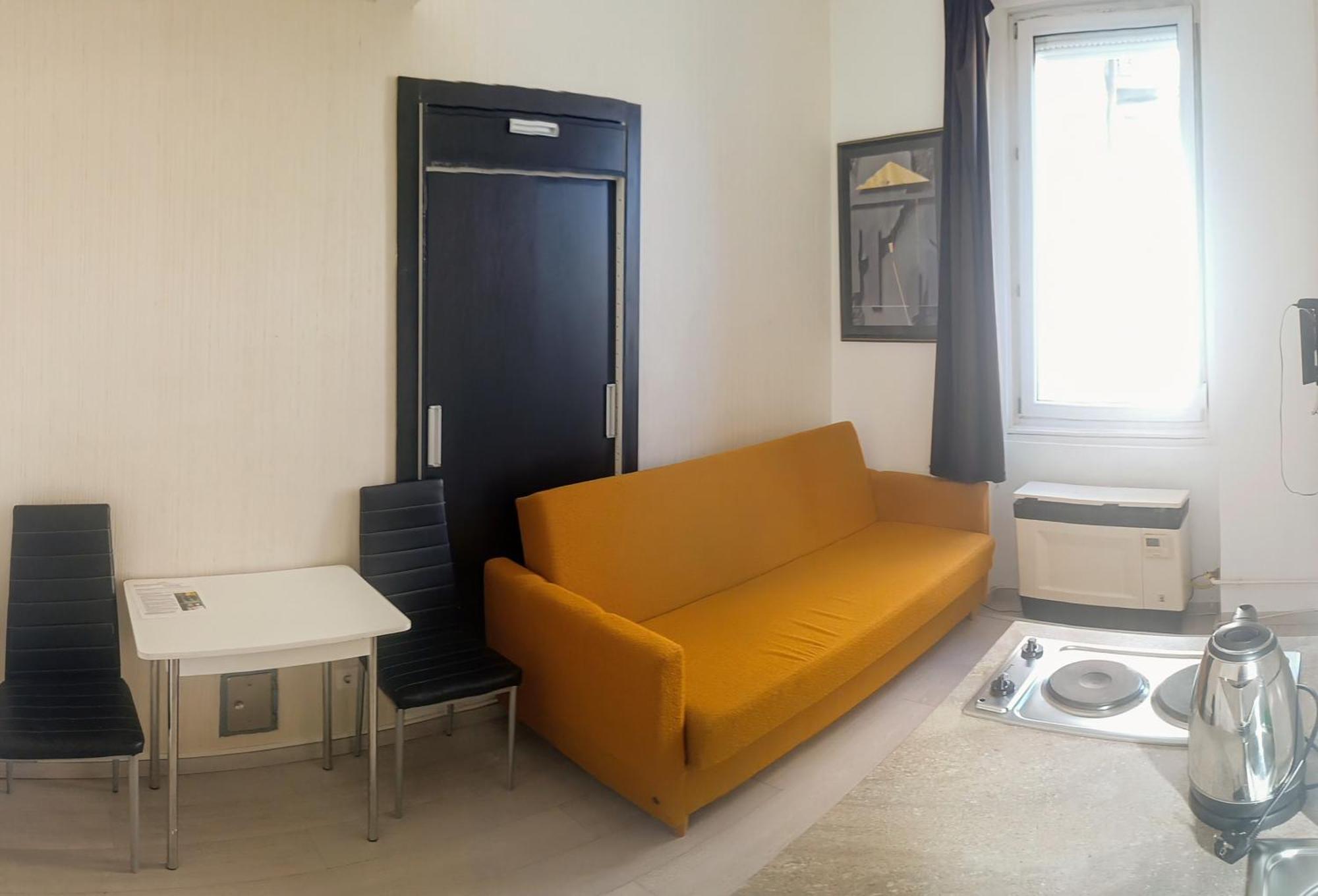 Sparrowl * Budapest
