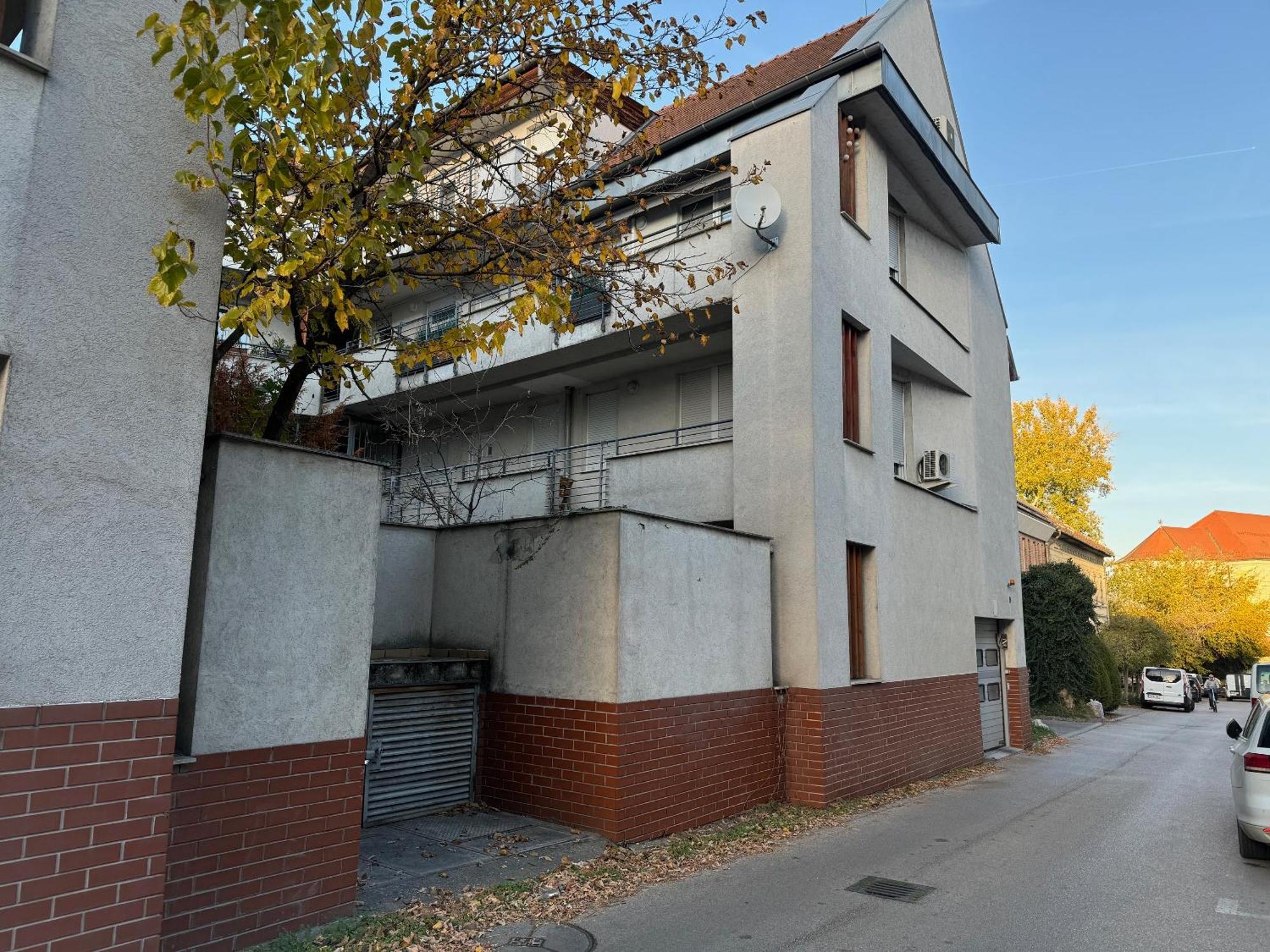 Buda Chill Loft