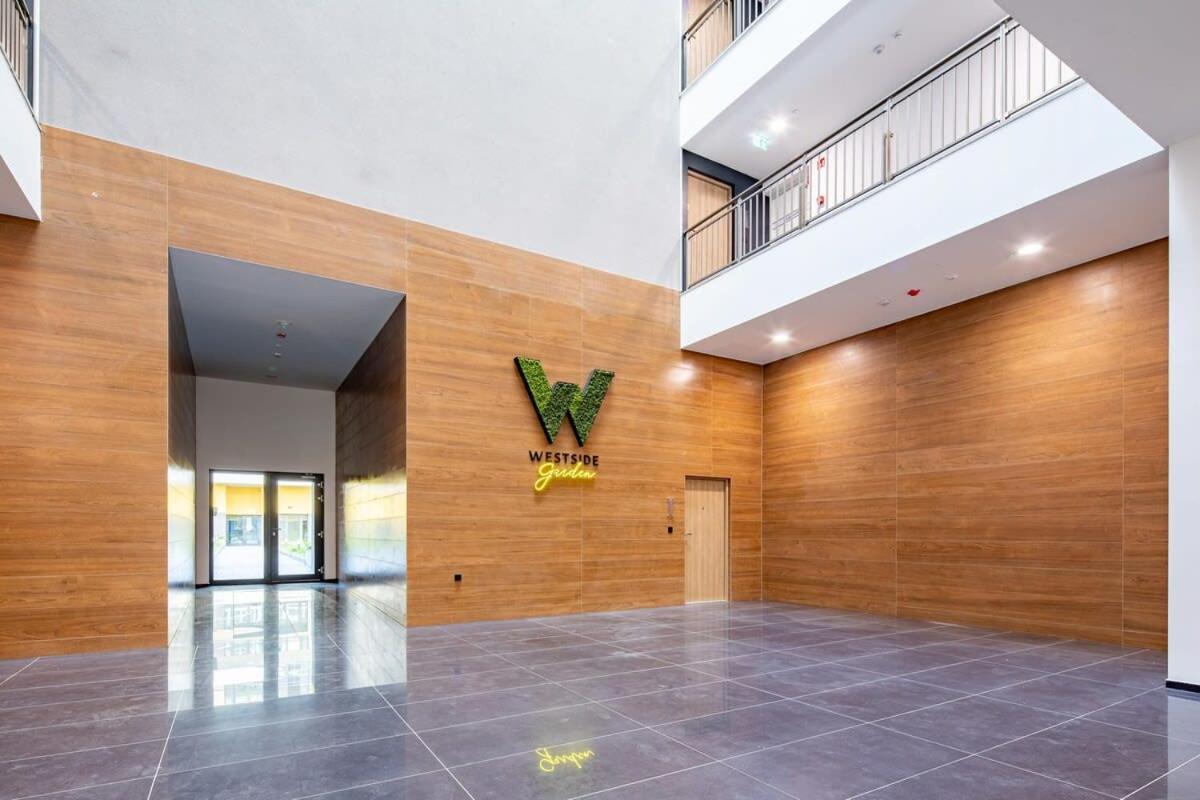 - Free Parking - Large Balcony *