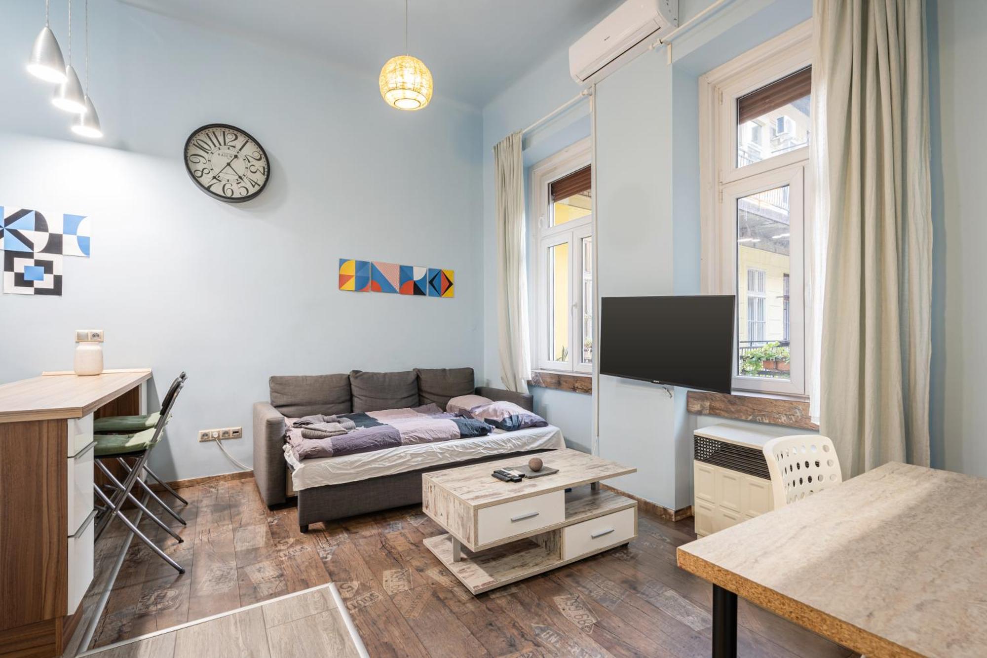2br Party District K29 Apartment
