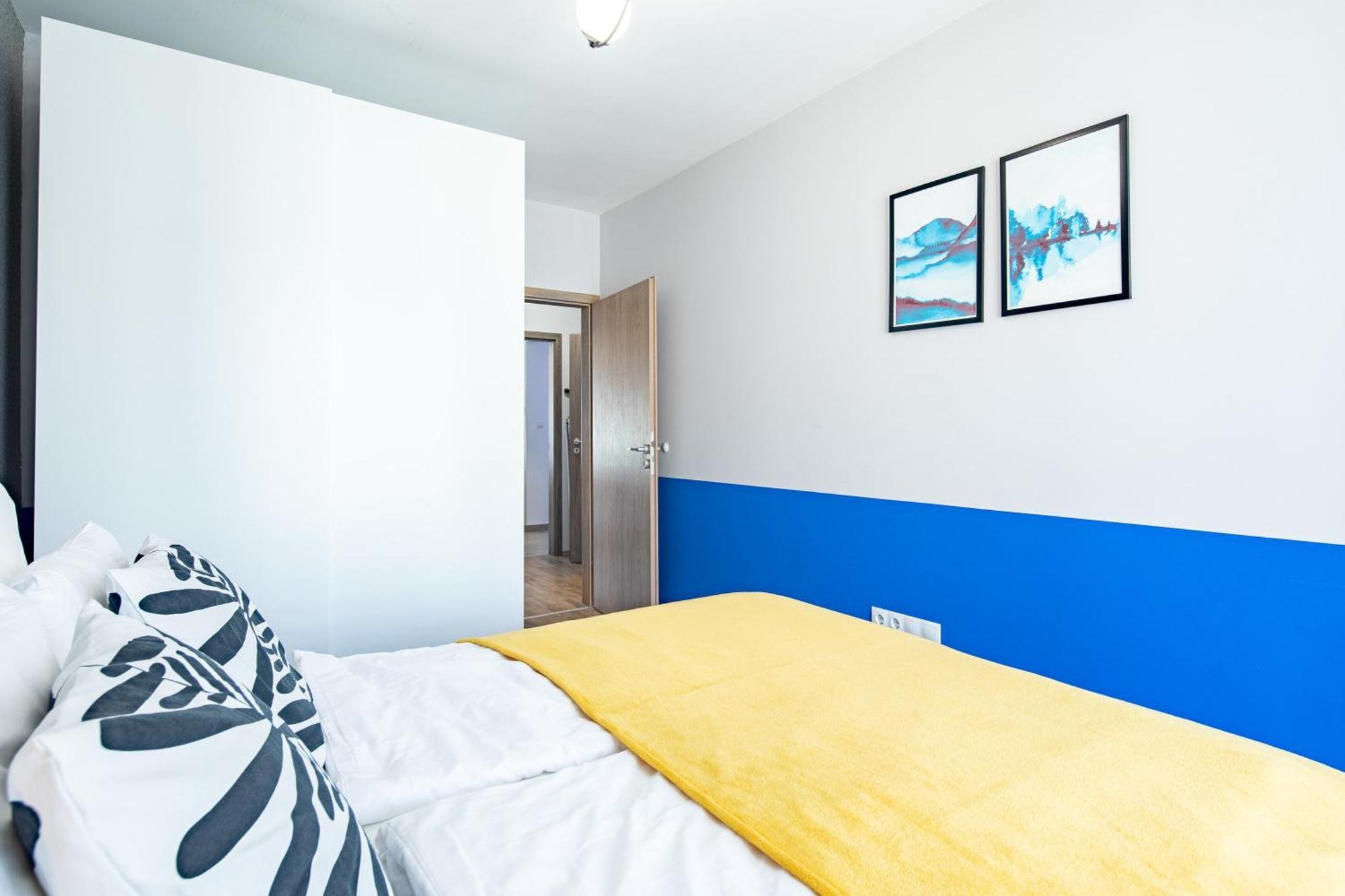 Very - Balcony - Free Parking Apartmán