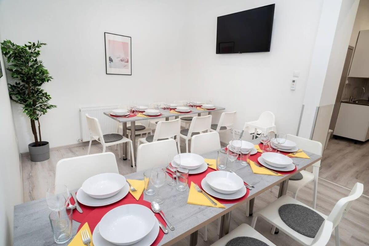 Very Extra Large Brand New Aircon Apartamento Budapest