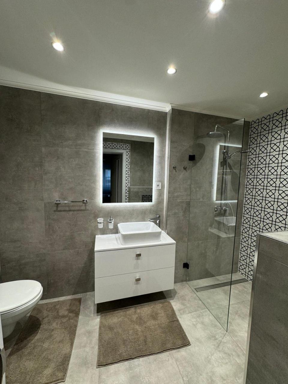 Astra Lux Bp * Budapest