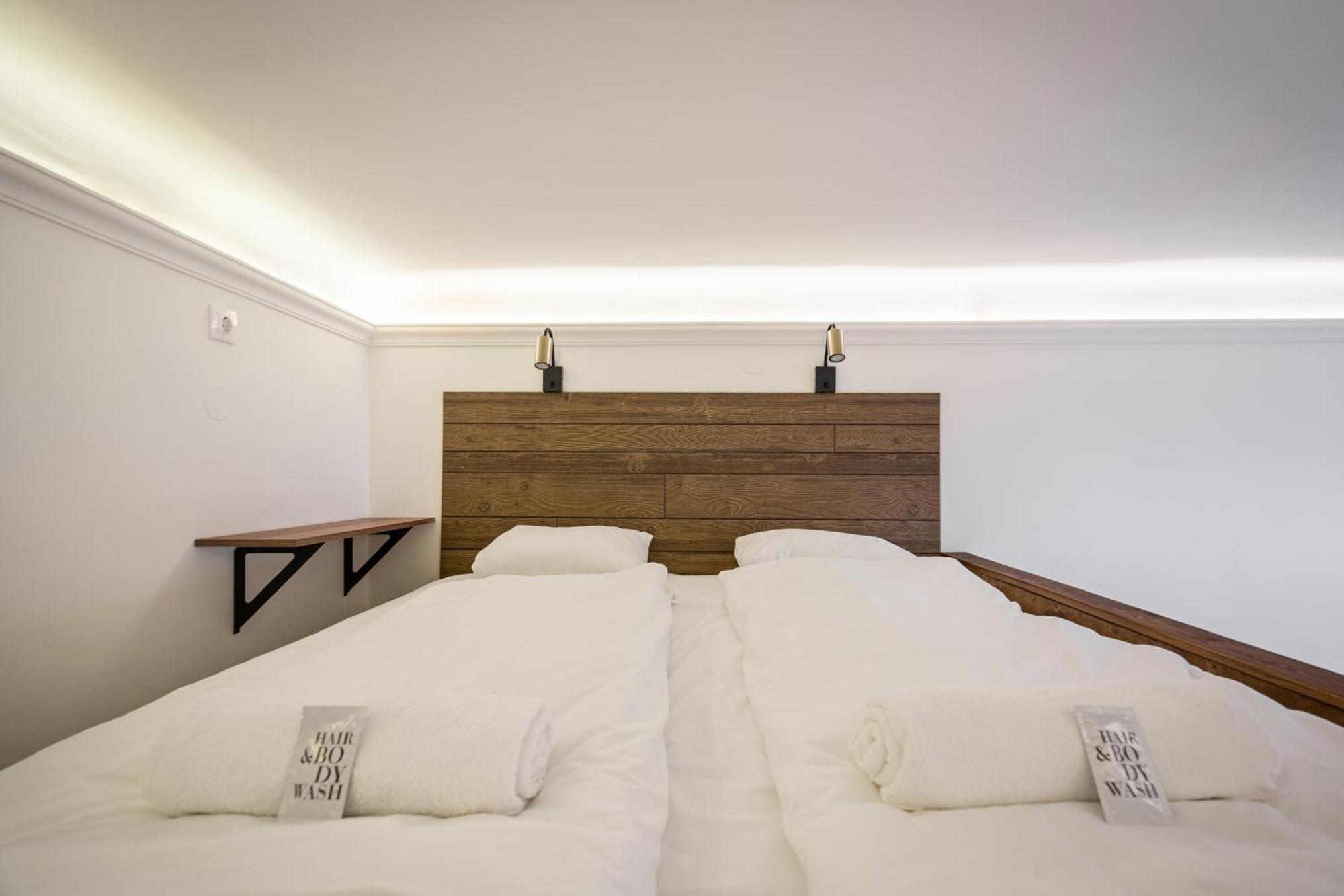 Rumbach With Mezzanine Apartment *