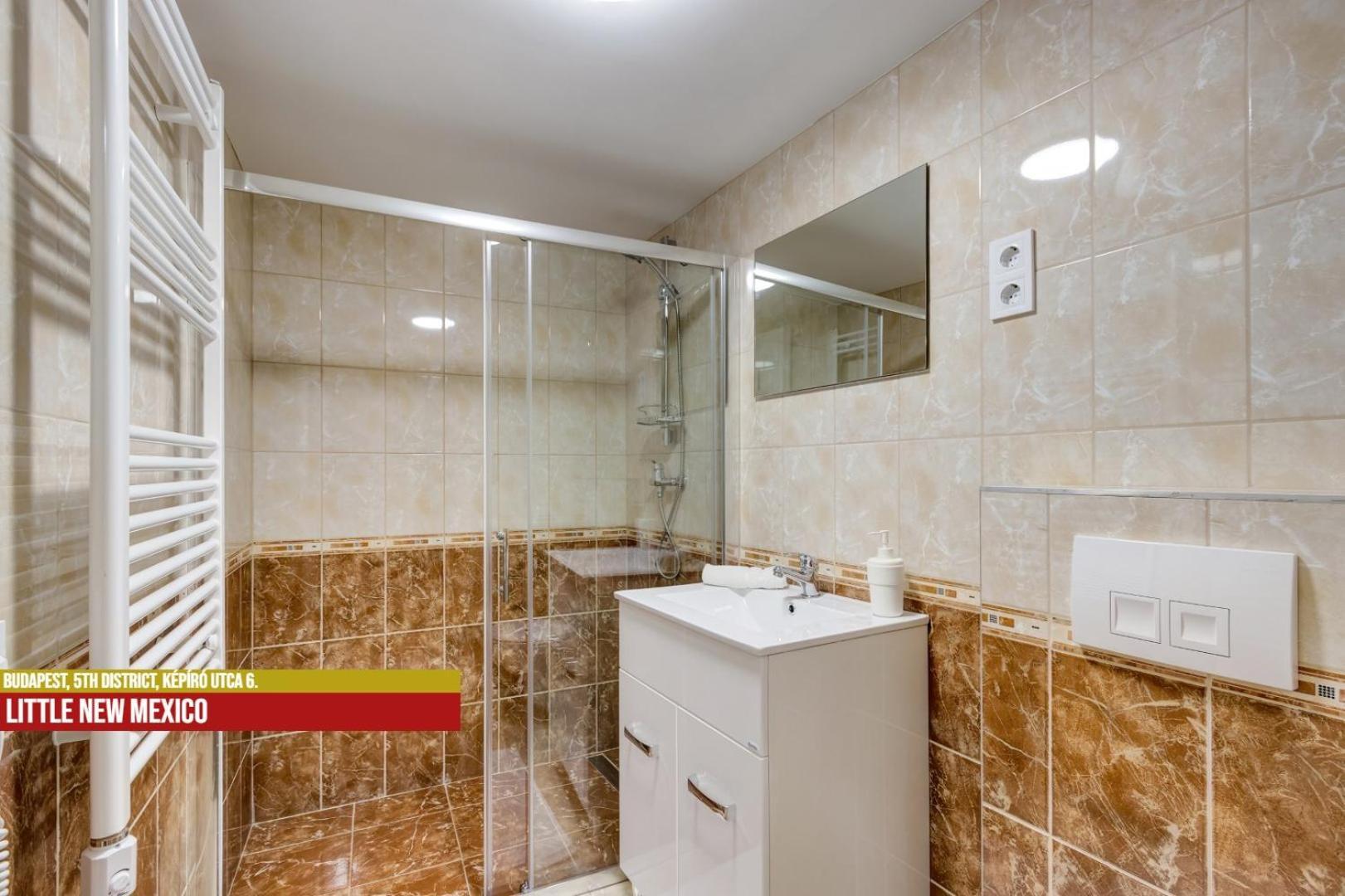 Little Americas Main Street Apartment Budapest
