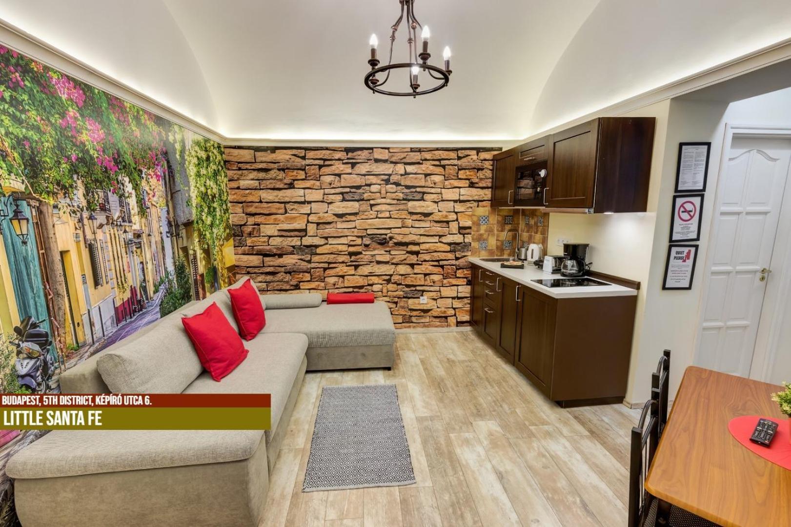 Little Americas Main Street Apartment Budapest