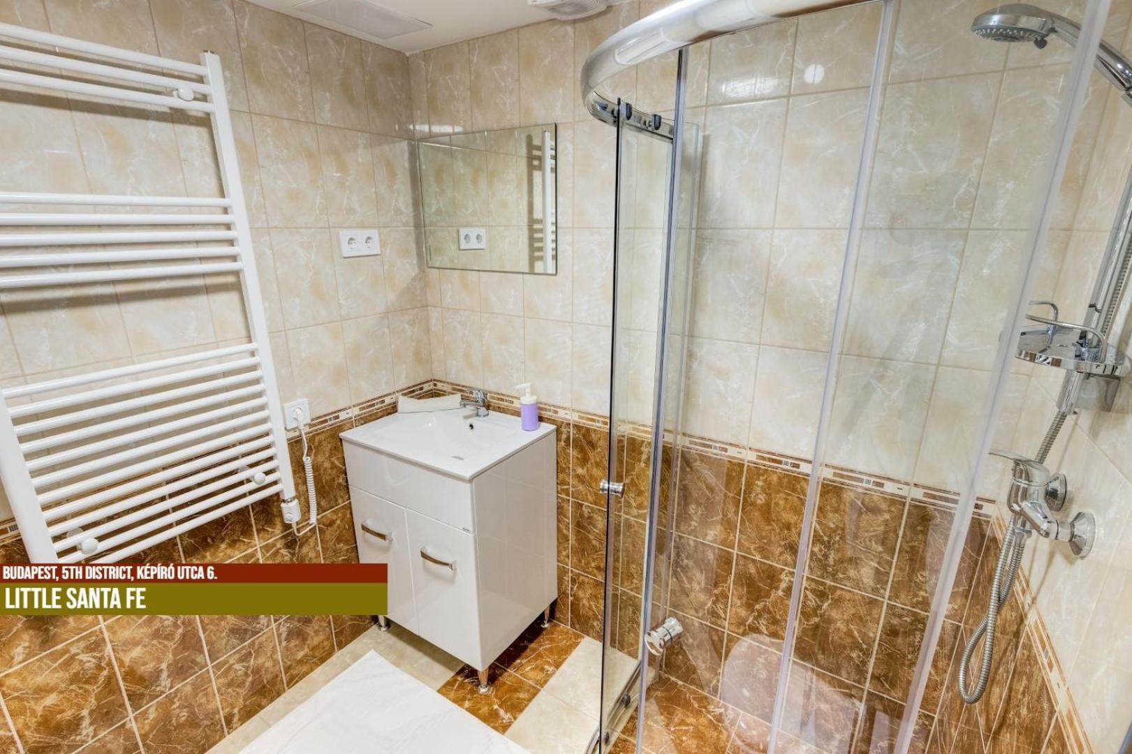 Apartment Little Americas Main Street Budapest