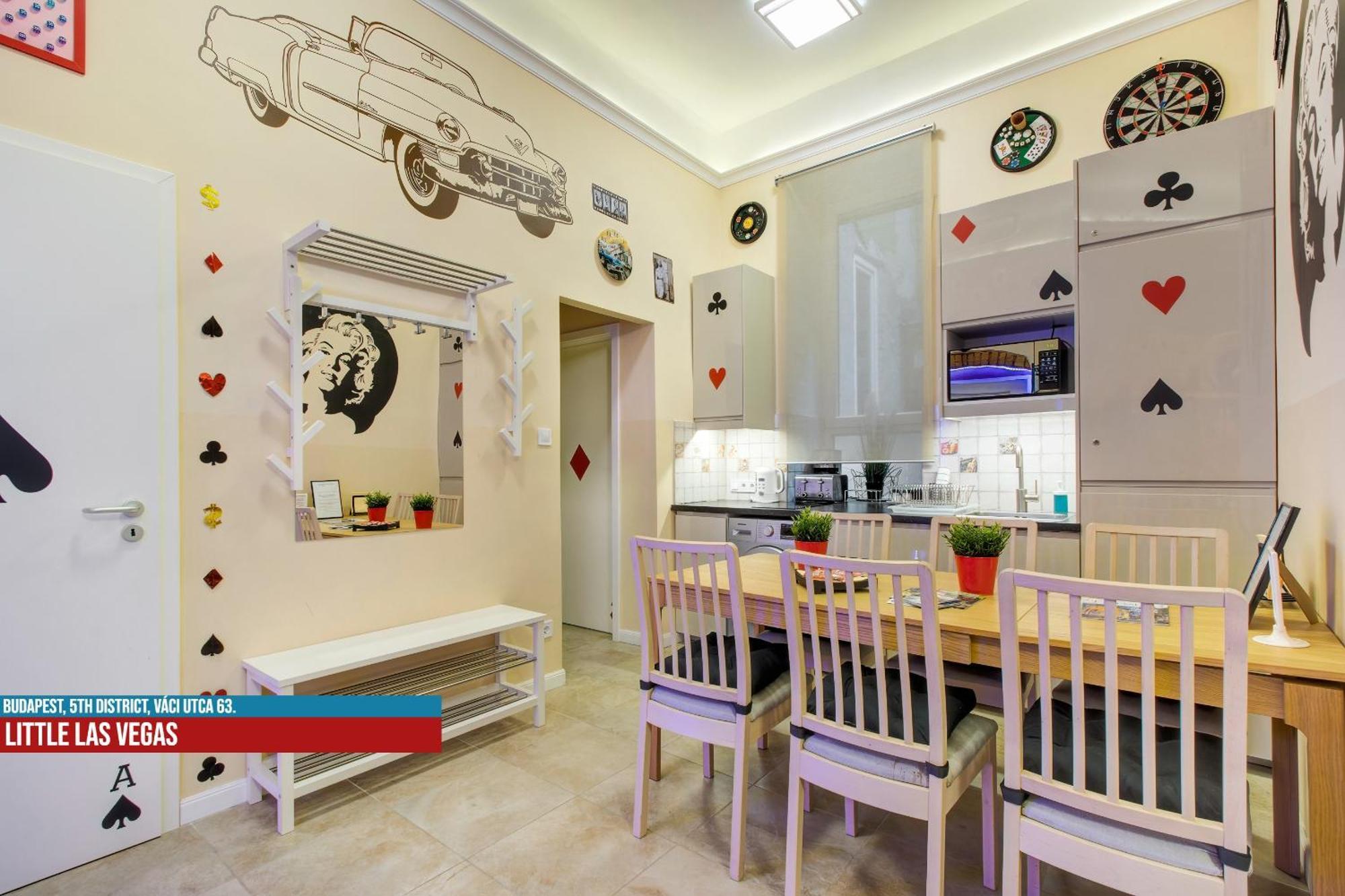 Apartment Little Americas Main Street Budapest