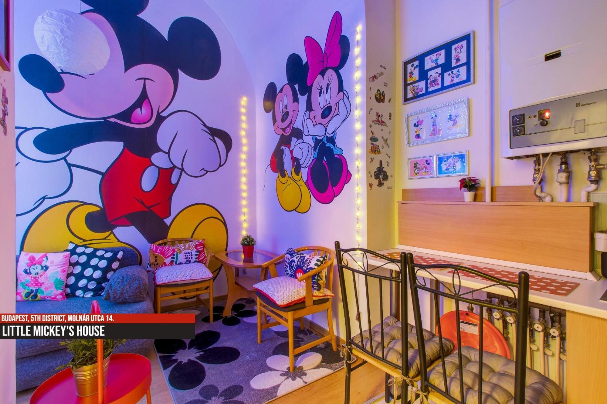 Little Americas Main Street Apartment