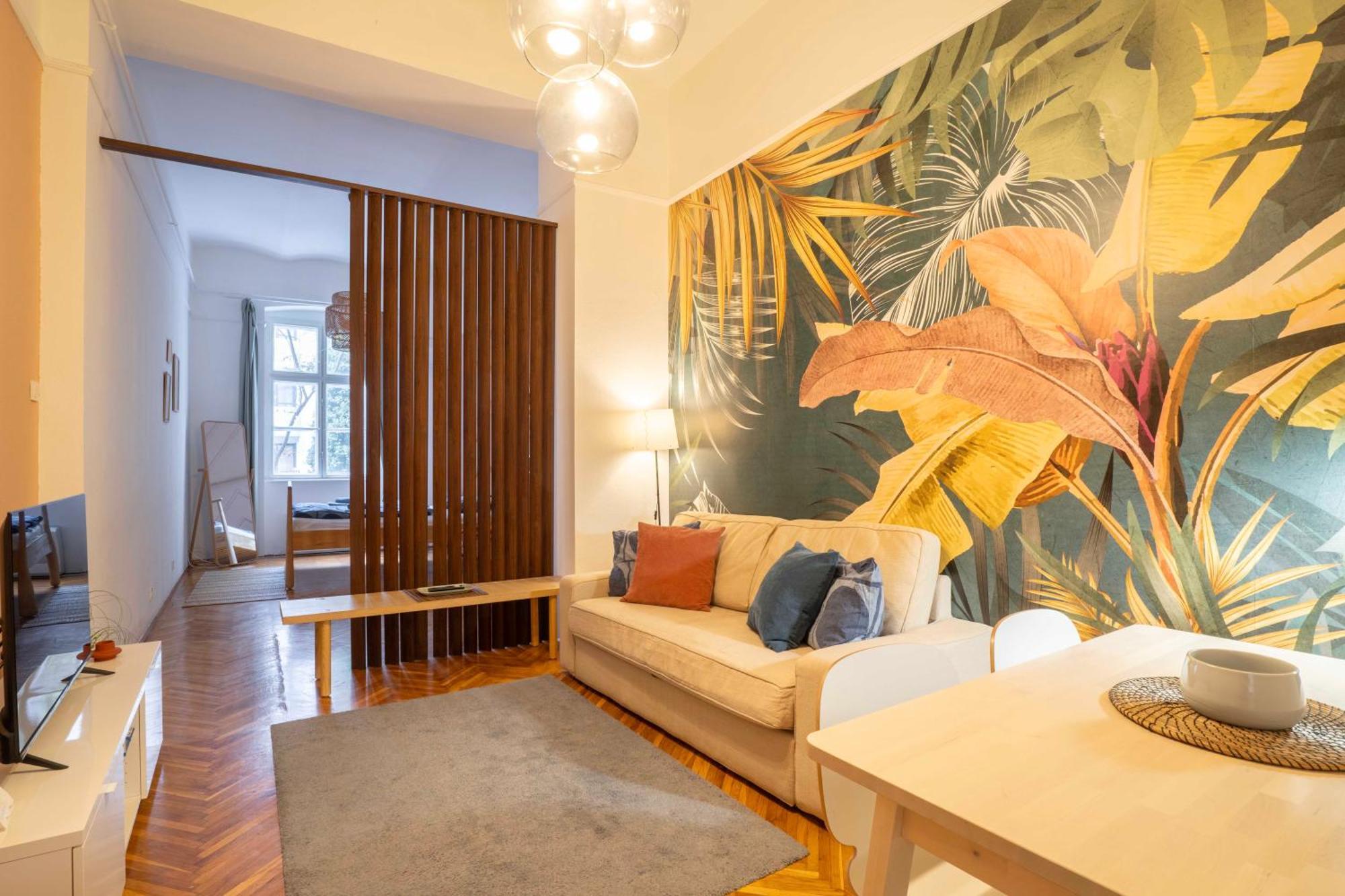 Quiet Design Next To Szimpla Ka8 * Budapest