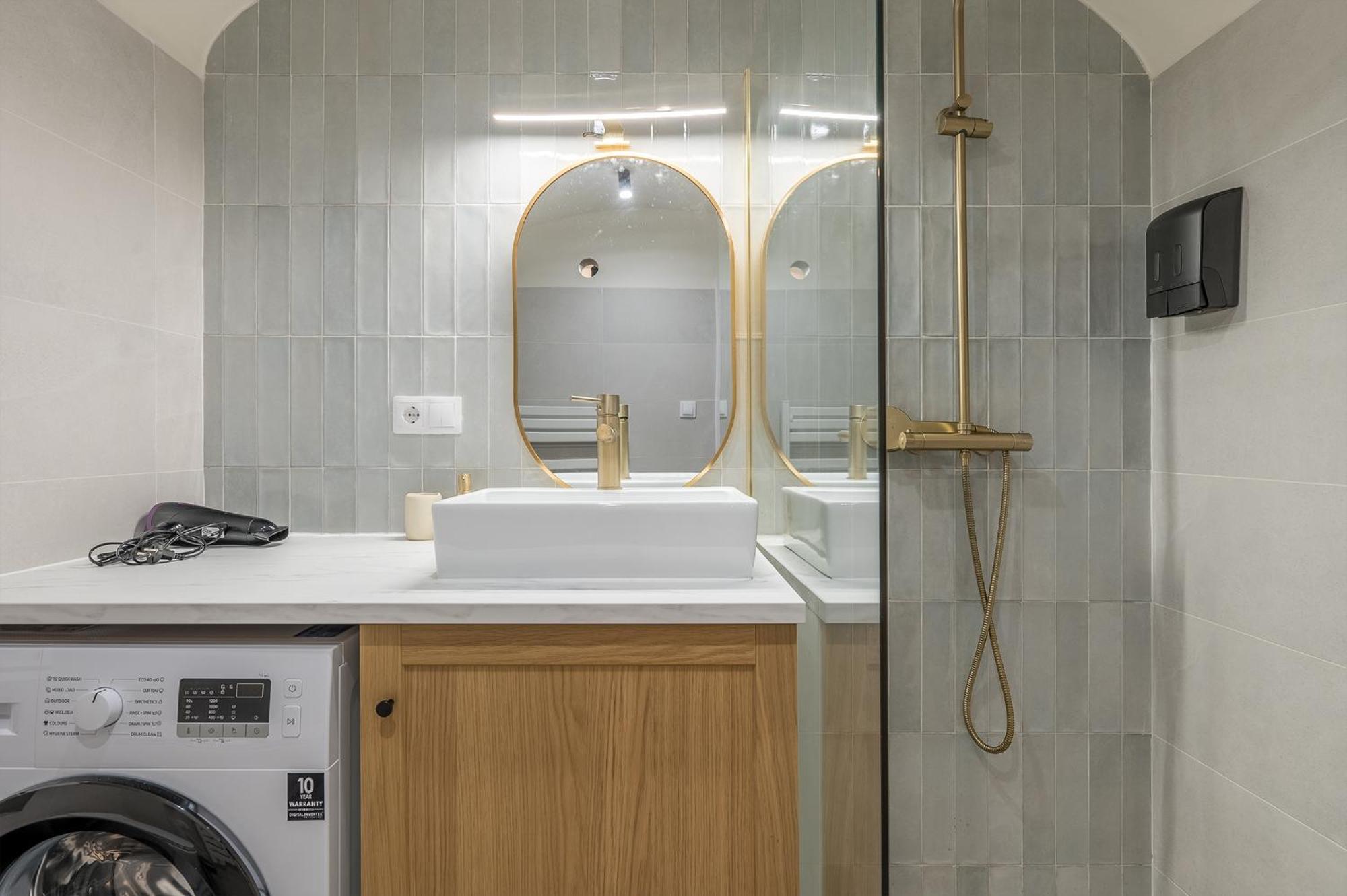 Luxury & Quiet Near Newyorkcafe Apartment *