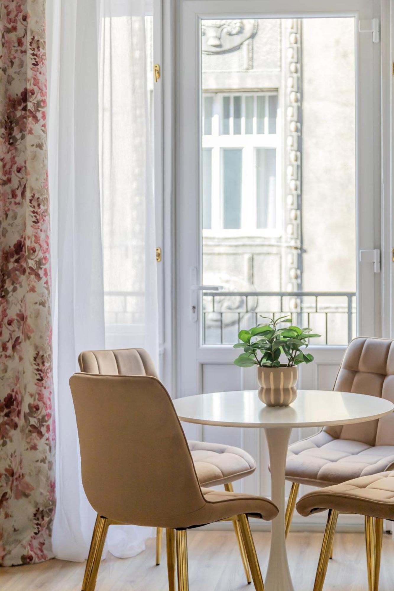 Fusion In Downtown Apartamento Budapest
