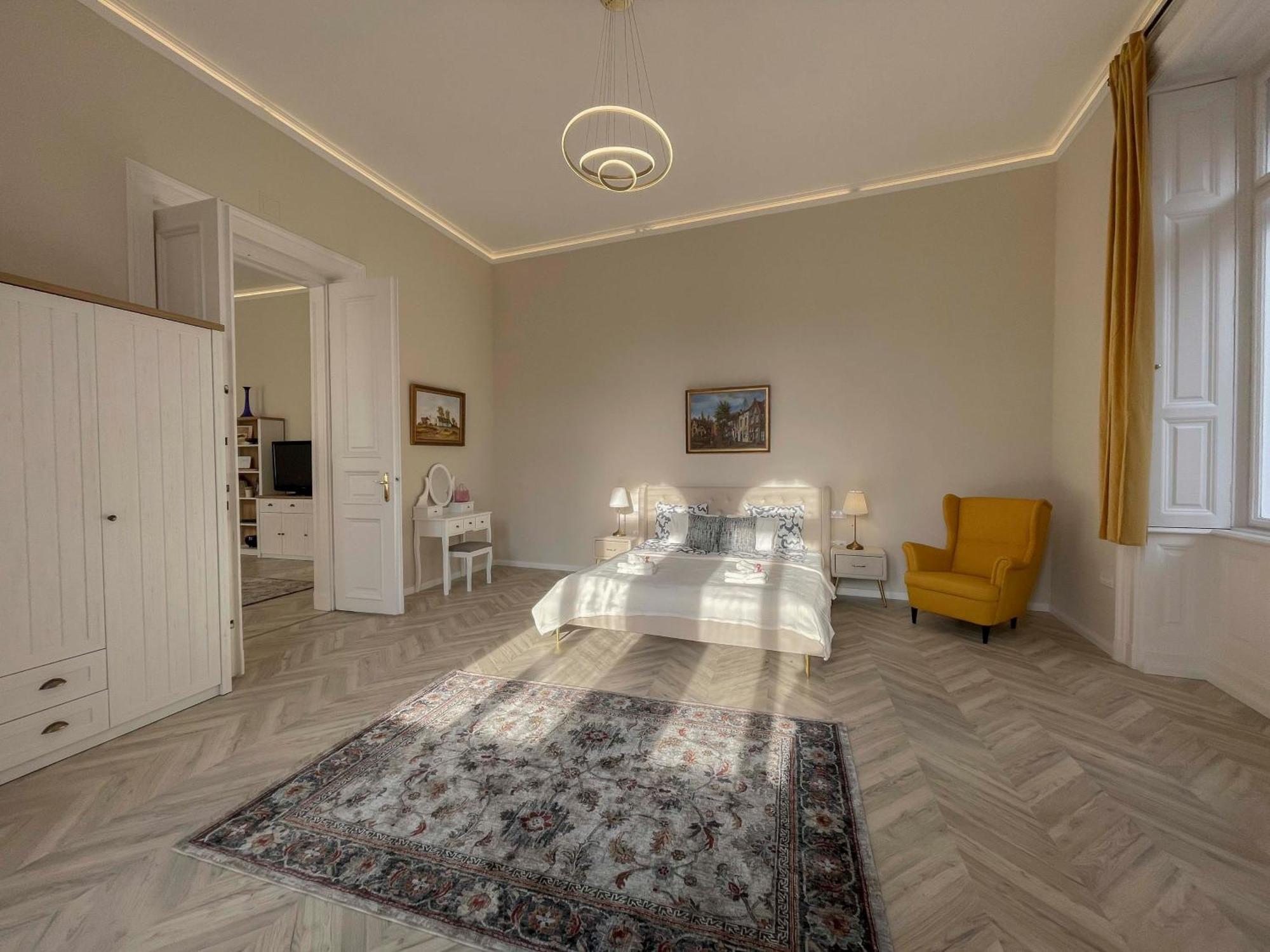 Appartamento Opera Luxury Resident *