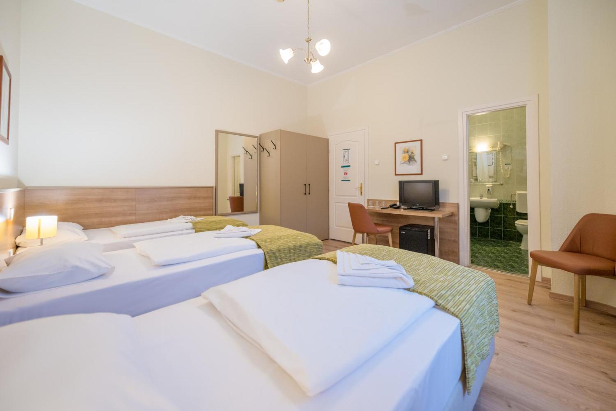 Baross City - 3* Budapest