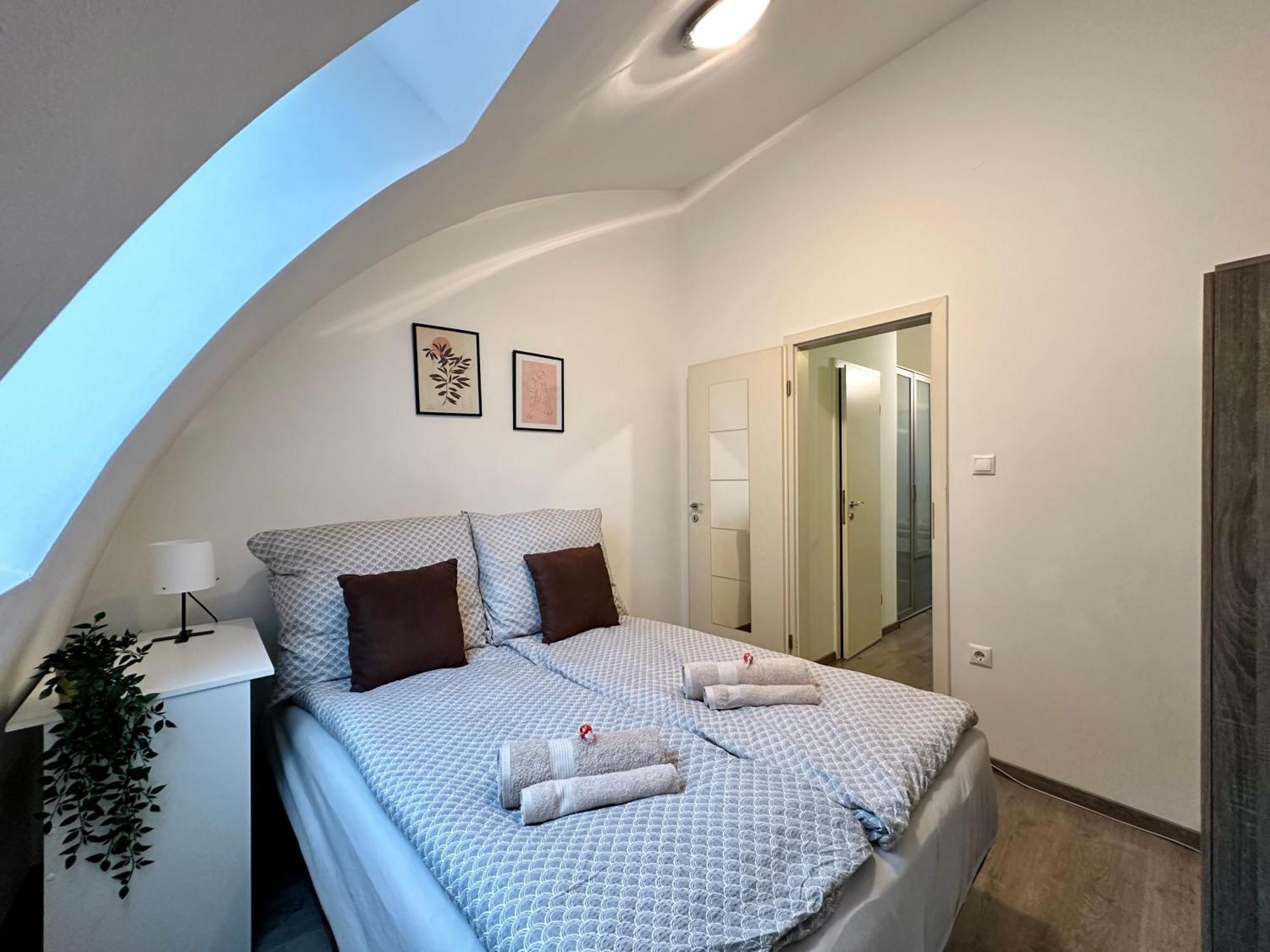 Free Parking - Stargate Apartman