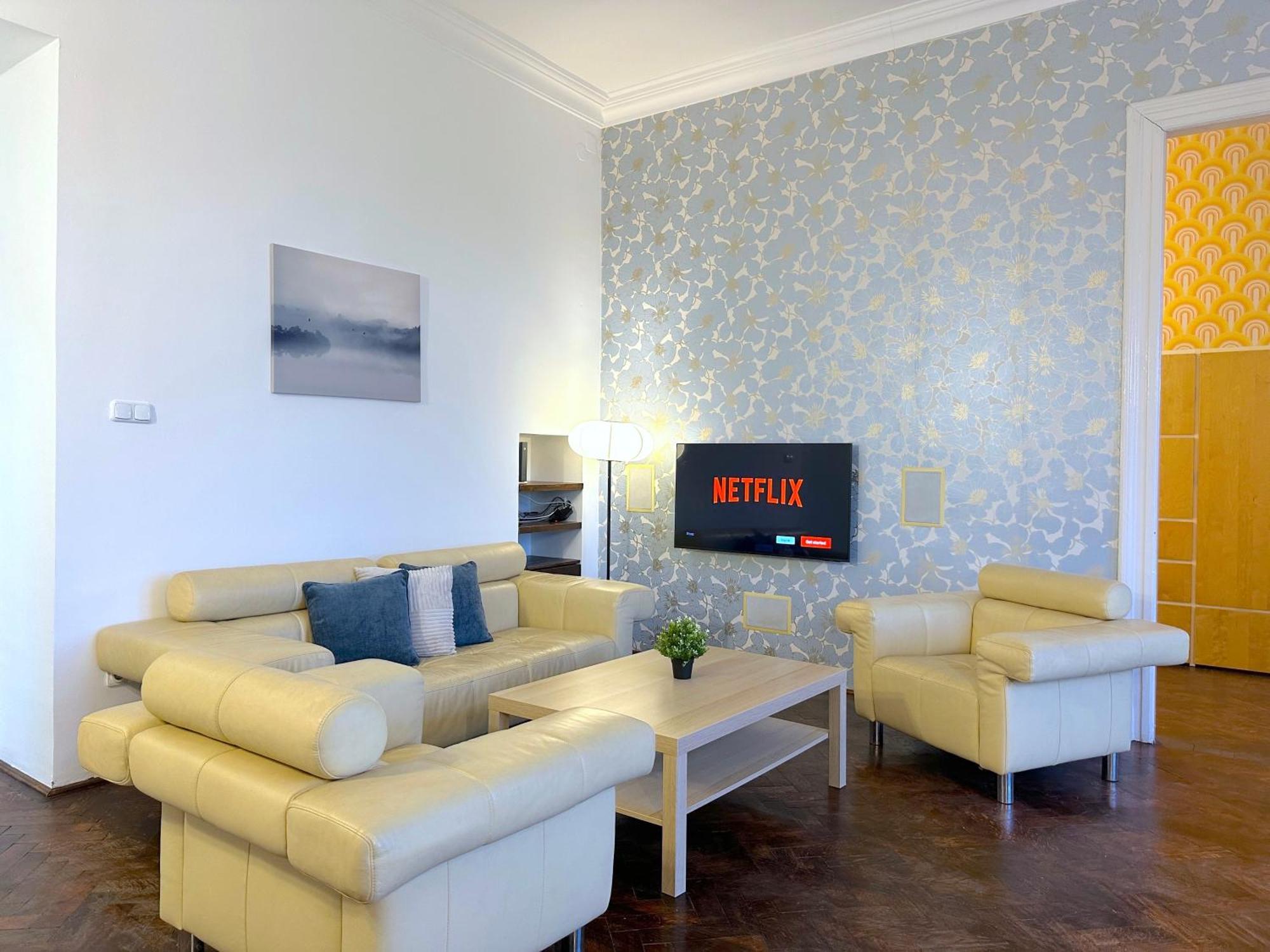 Lejlighed Stunning 150m2 3-bedroom With Balcony Budapest