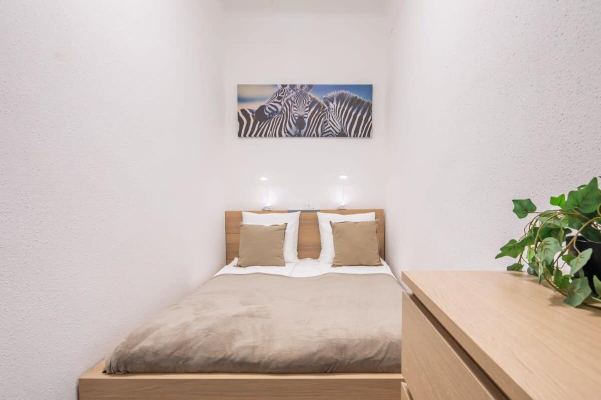 Large And Comfy Apartamento Budapest