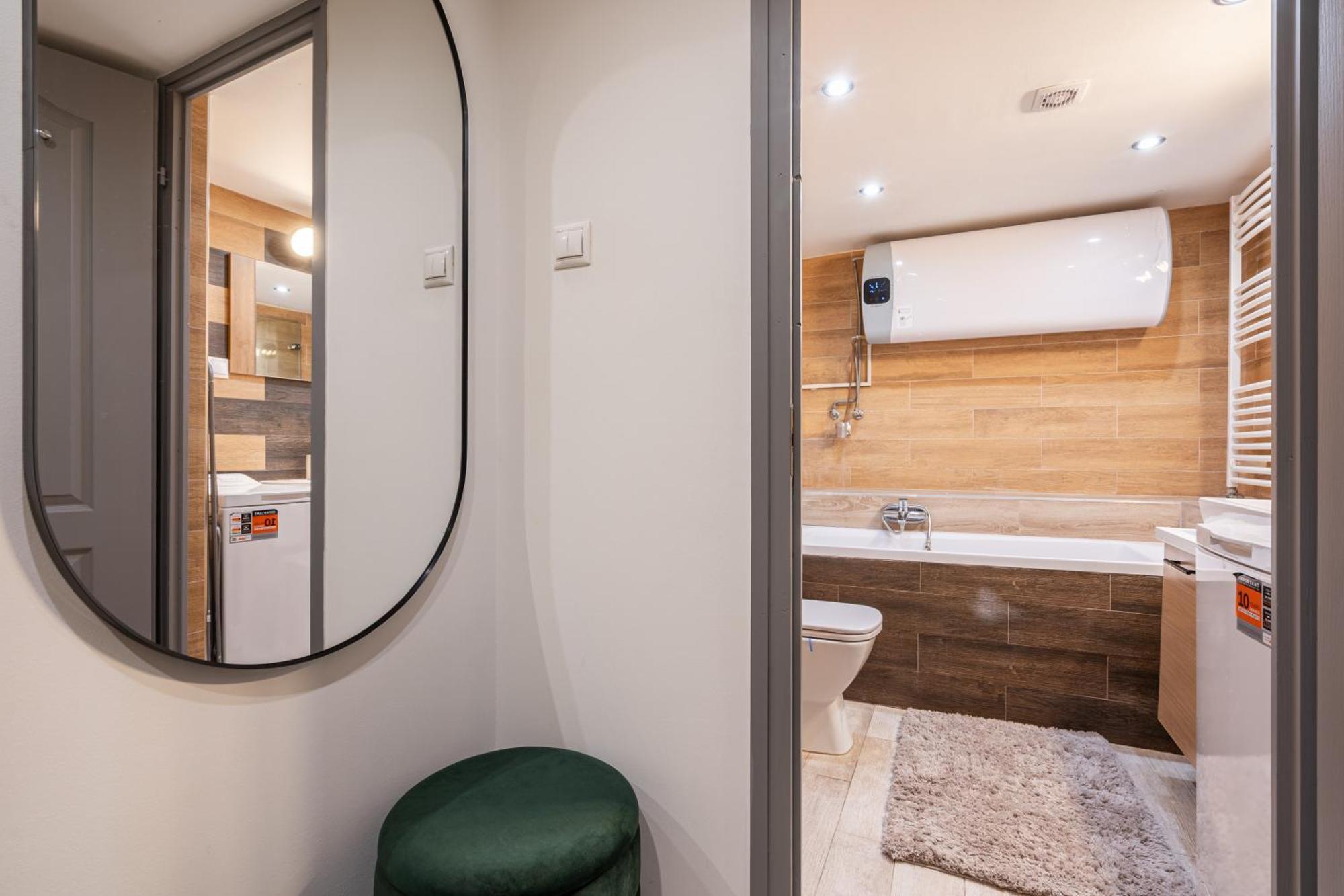 Lively Downtown Haven Apartment Budapest