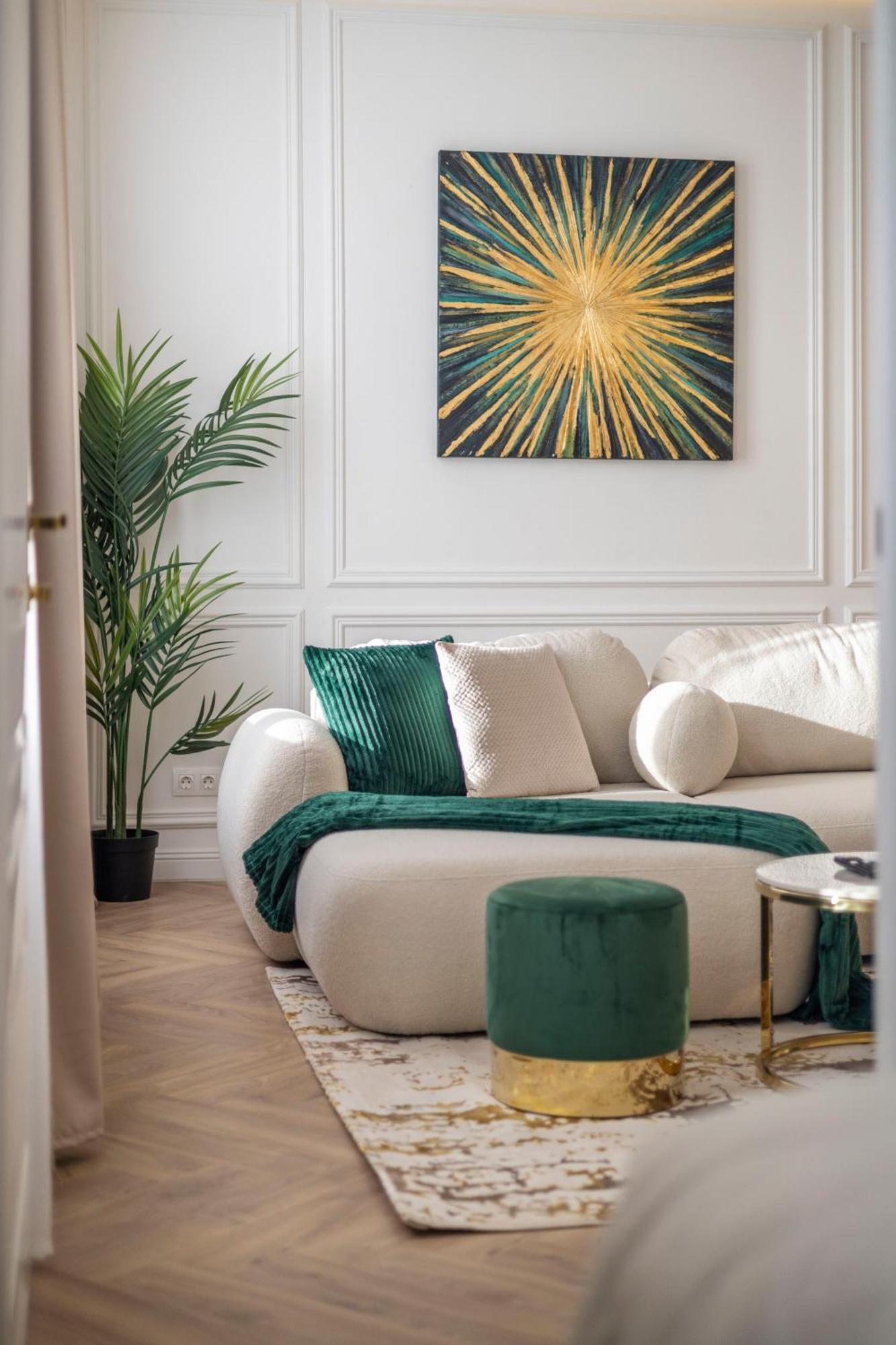 Luxurious Charming E47 Center By Prestige Homes Apartament *