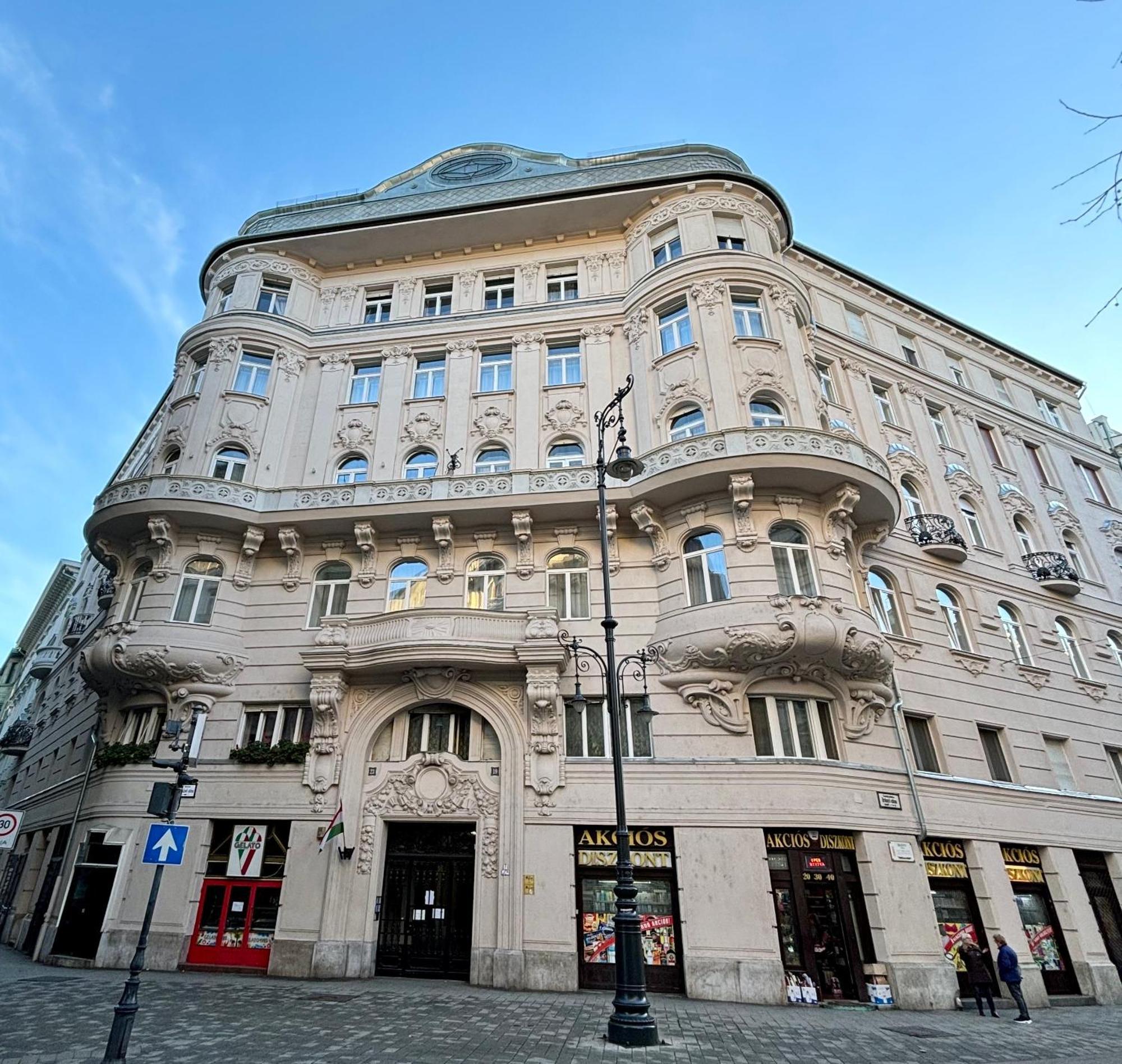 Downtown Royal De Lux Apartment Budapest