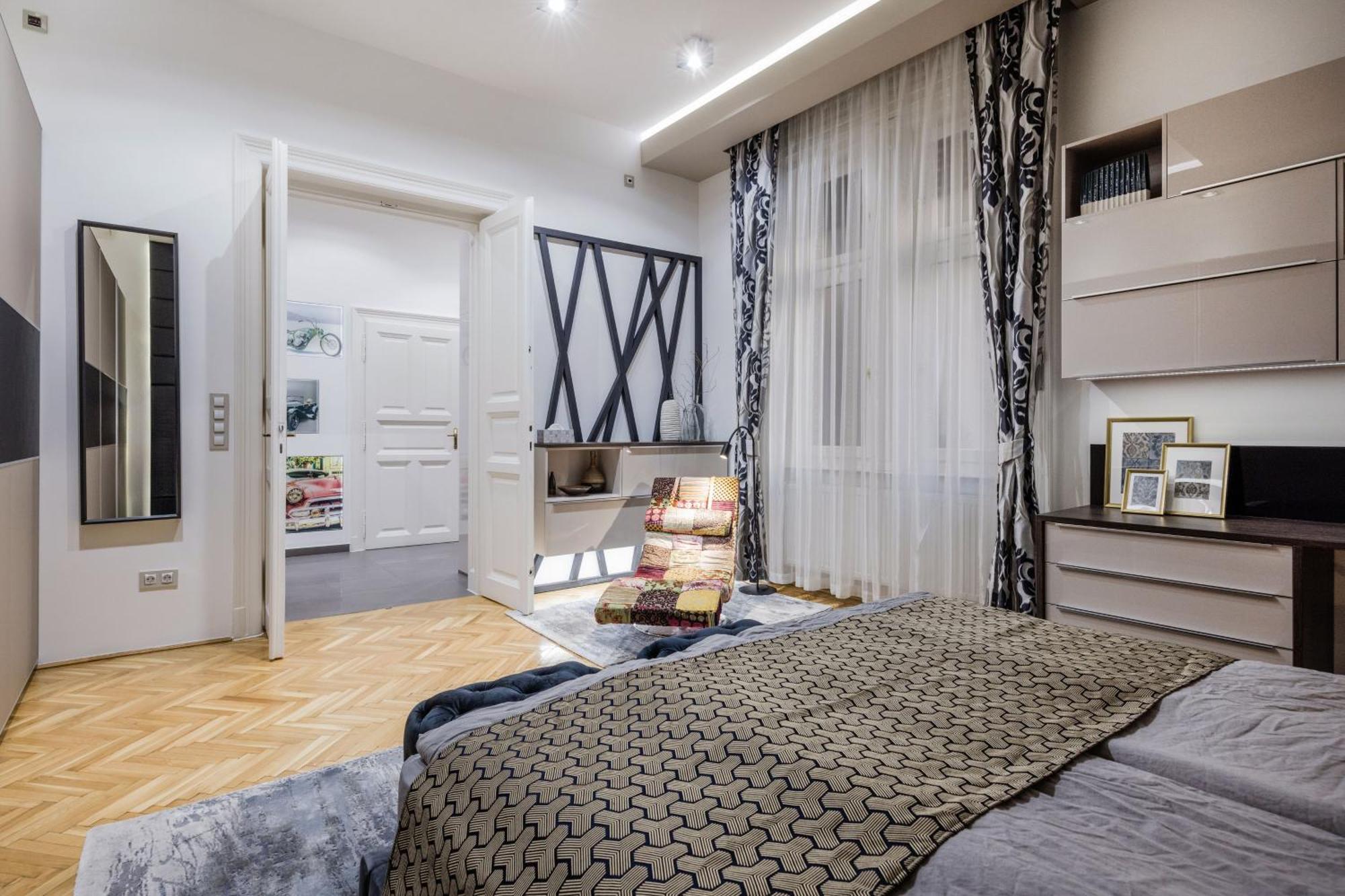 Spacious Designer With Premium Touches Appartamento *