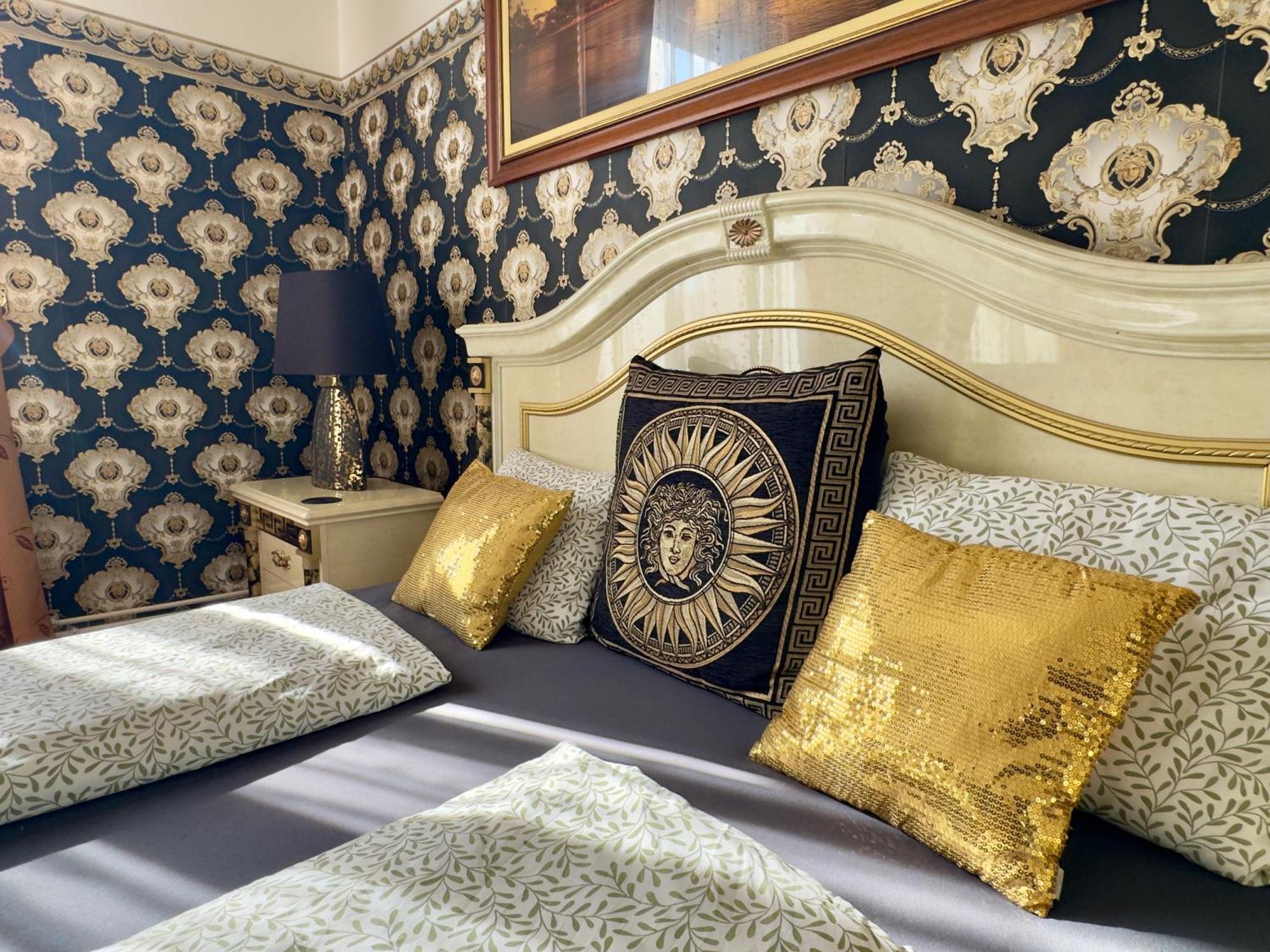 Apartment Versace Luxury *