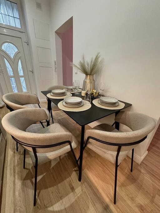 Danube Pearl Center Apartment