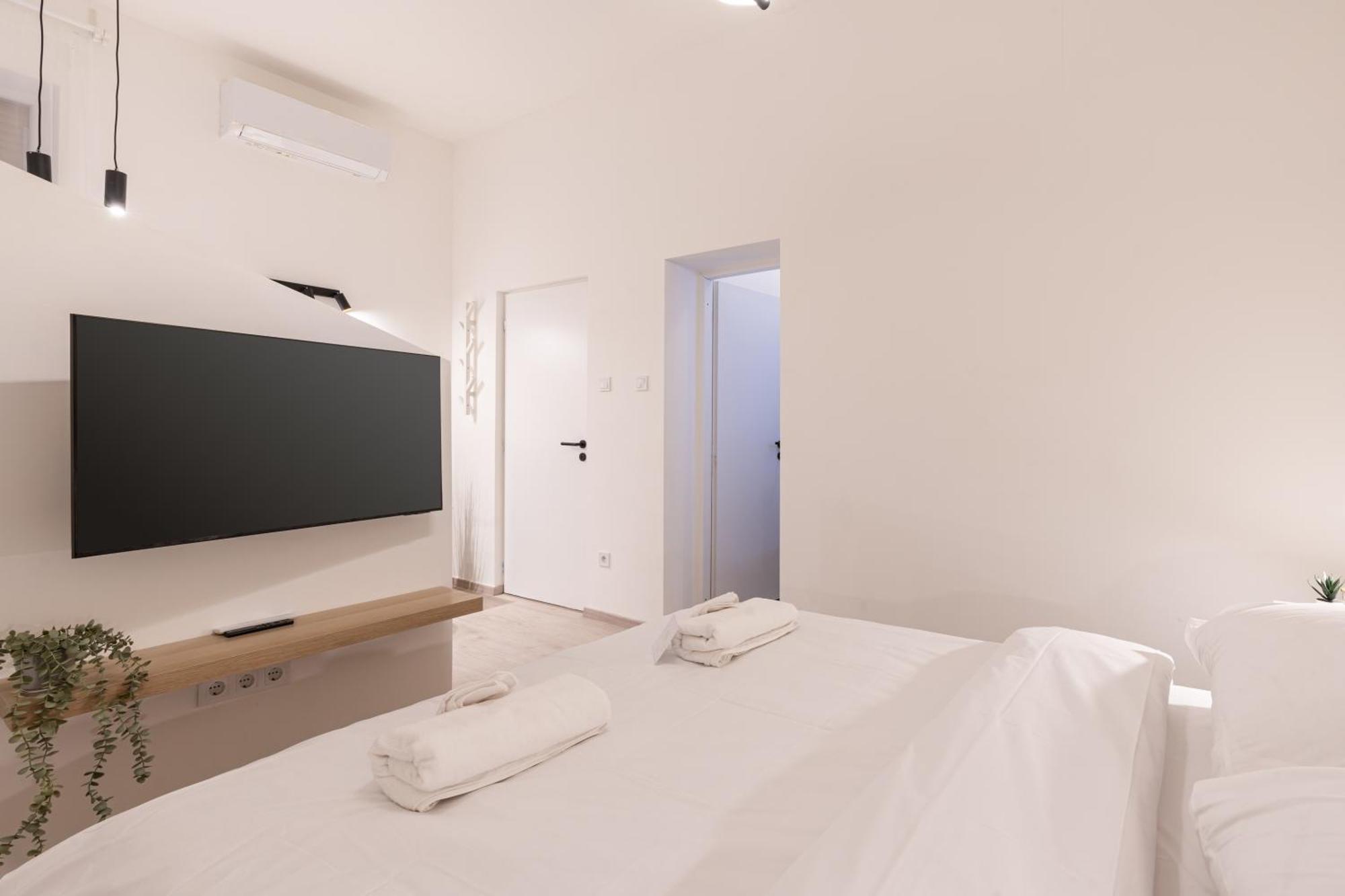 Kl31 - Urban Escape - Prime Location - Klauzal Square By Bqa Apartment Budapest