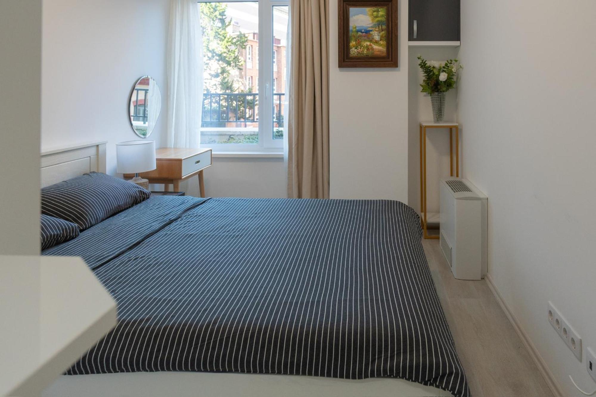 Downtown 2 Bedrooms Nearby Duna River Balcony-garage 10 Euro Per Day Apartament Budapeszt