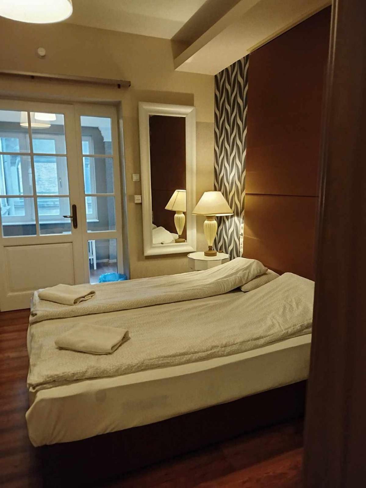 House Octogon Apartmanhotel