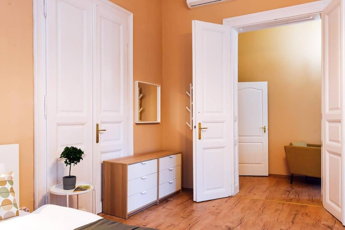 Apartment Very Very Spacious New
