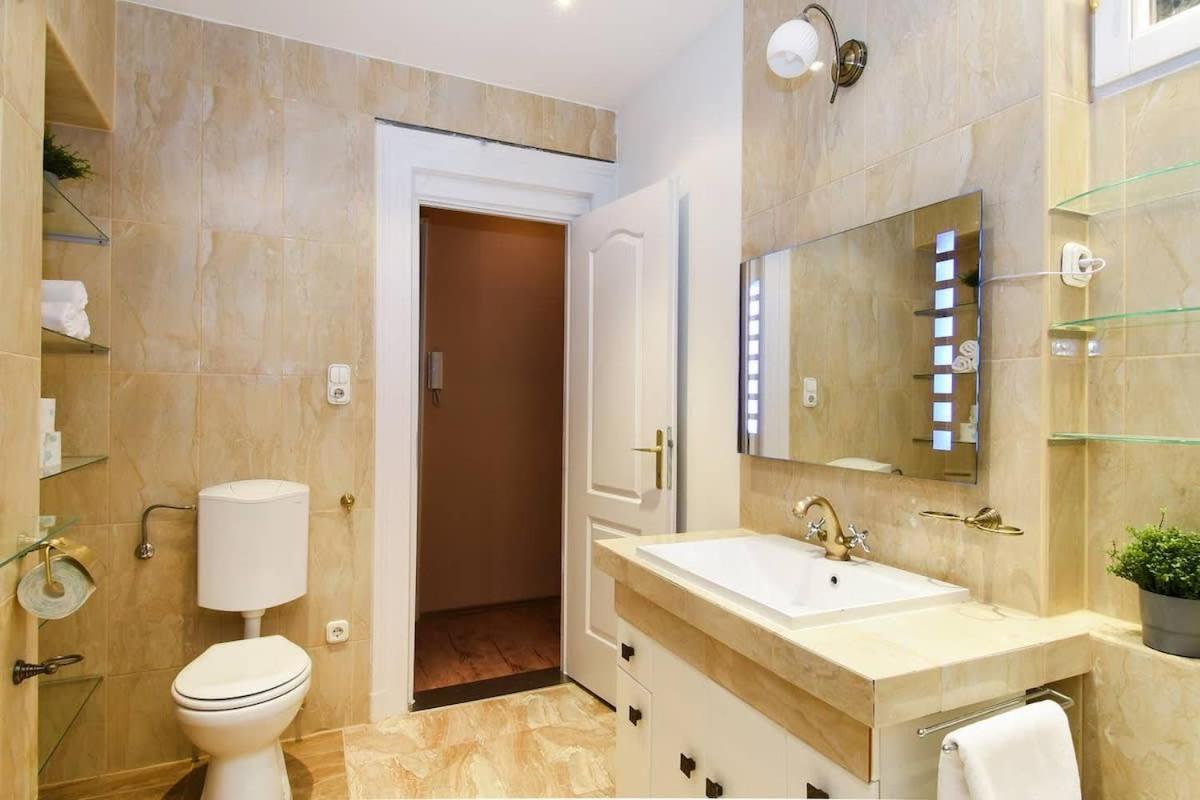 Very Very Spacious New Apartment *