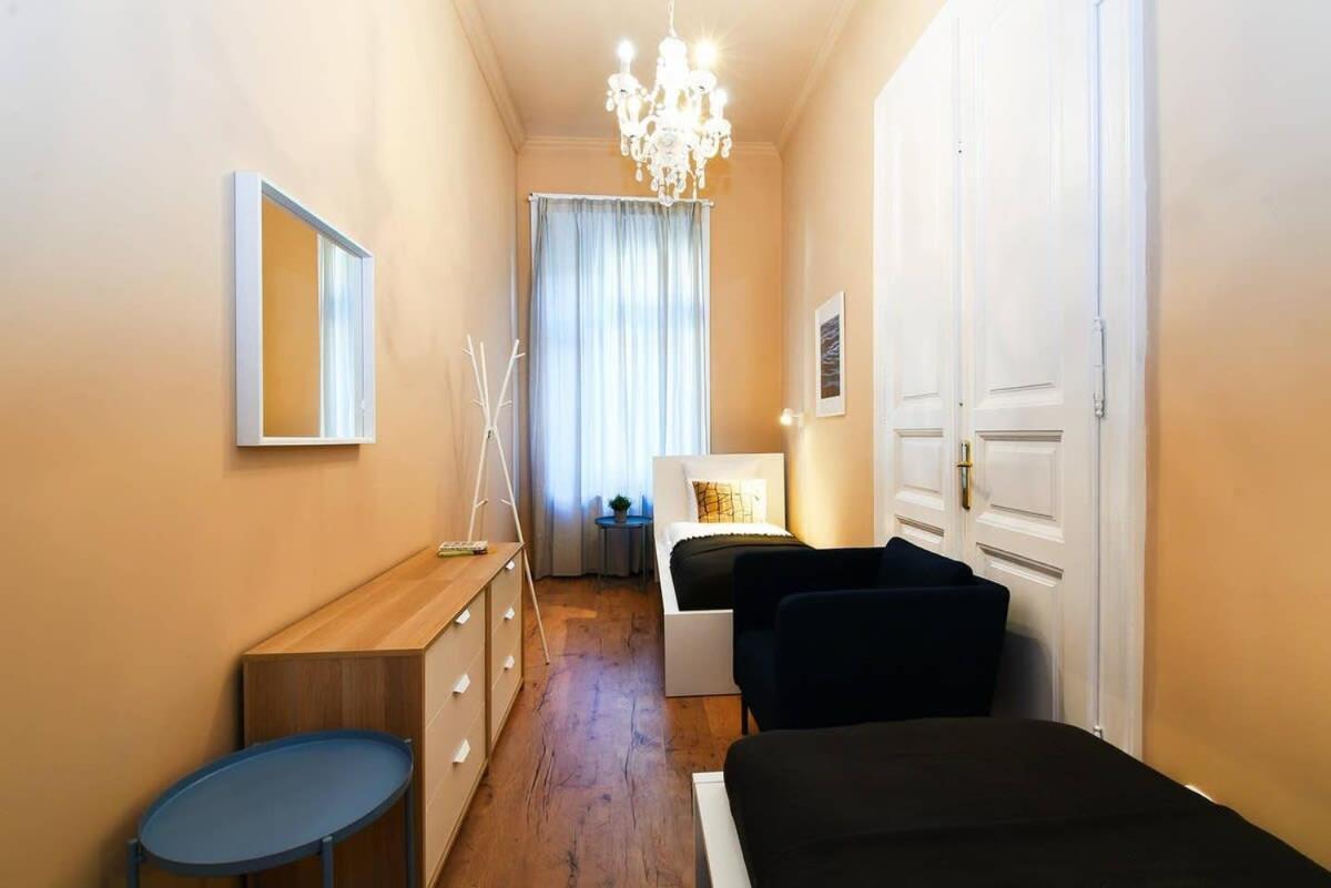 Very Very Spacious New