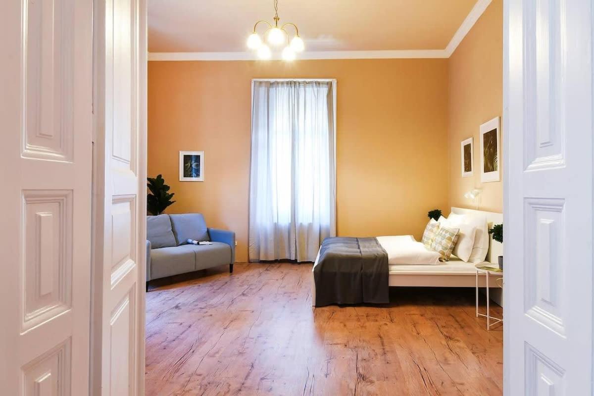 Apartment Very Very Spacious New