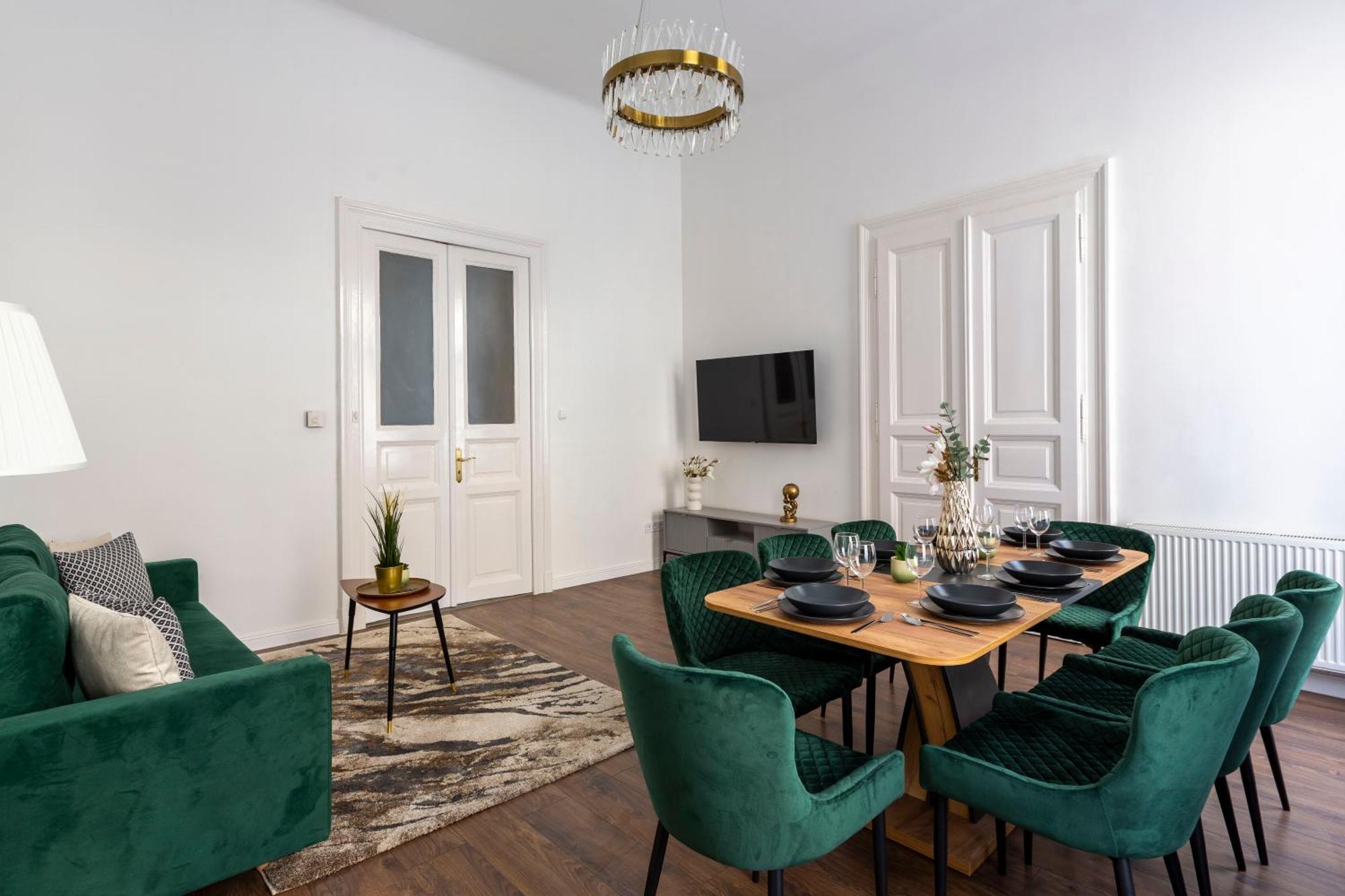 Apartment Luxurious Prestige Next To The New York Cafe
