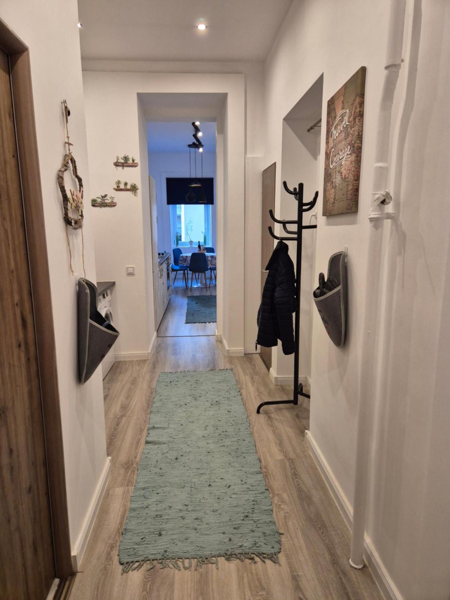 Apartment Damjanich 51- Lovely 3bedroom Budapest