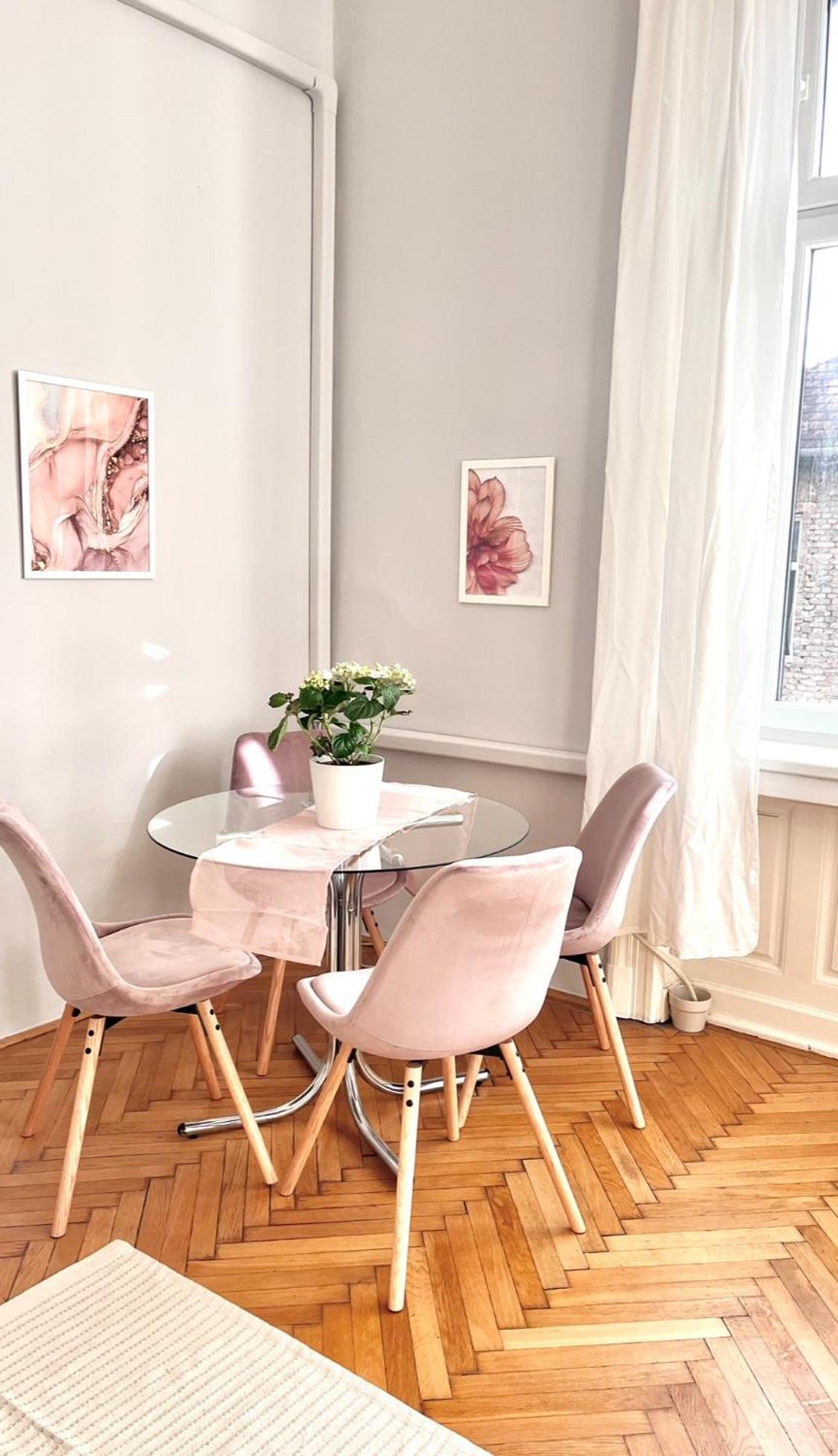 Apartmán Cozy Flat For 4-6 People, Andrassy Str -oktogon Area