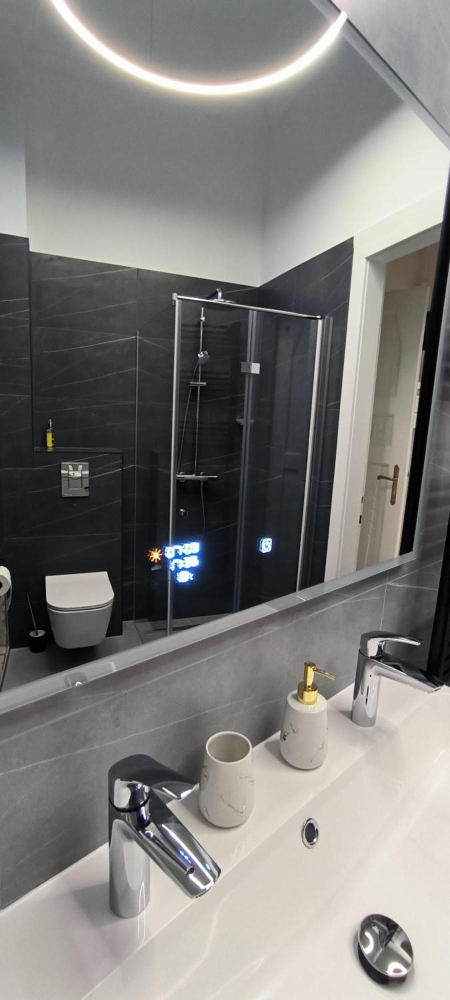 2 Bedrooms And 1 Living Your Modern In Budapest