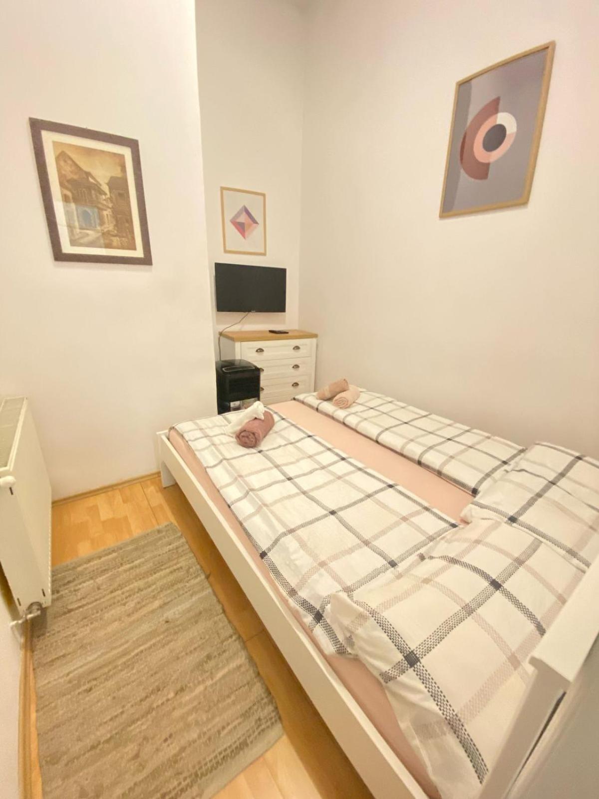 Bbudapest River Park Apartment