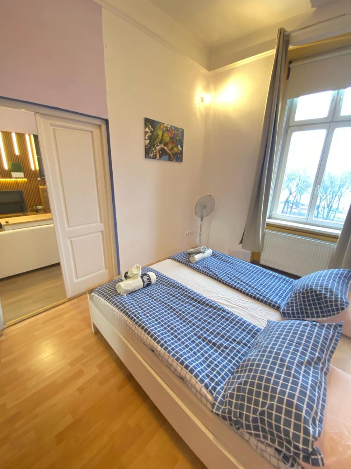Bbudapest River Park Apartment
