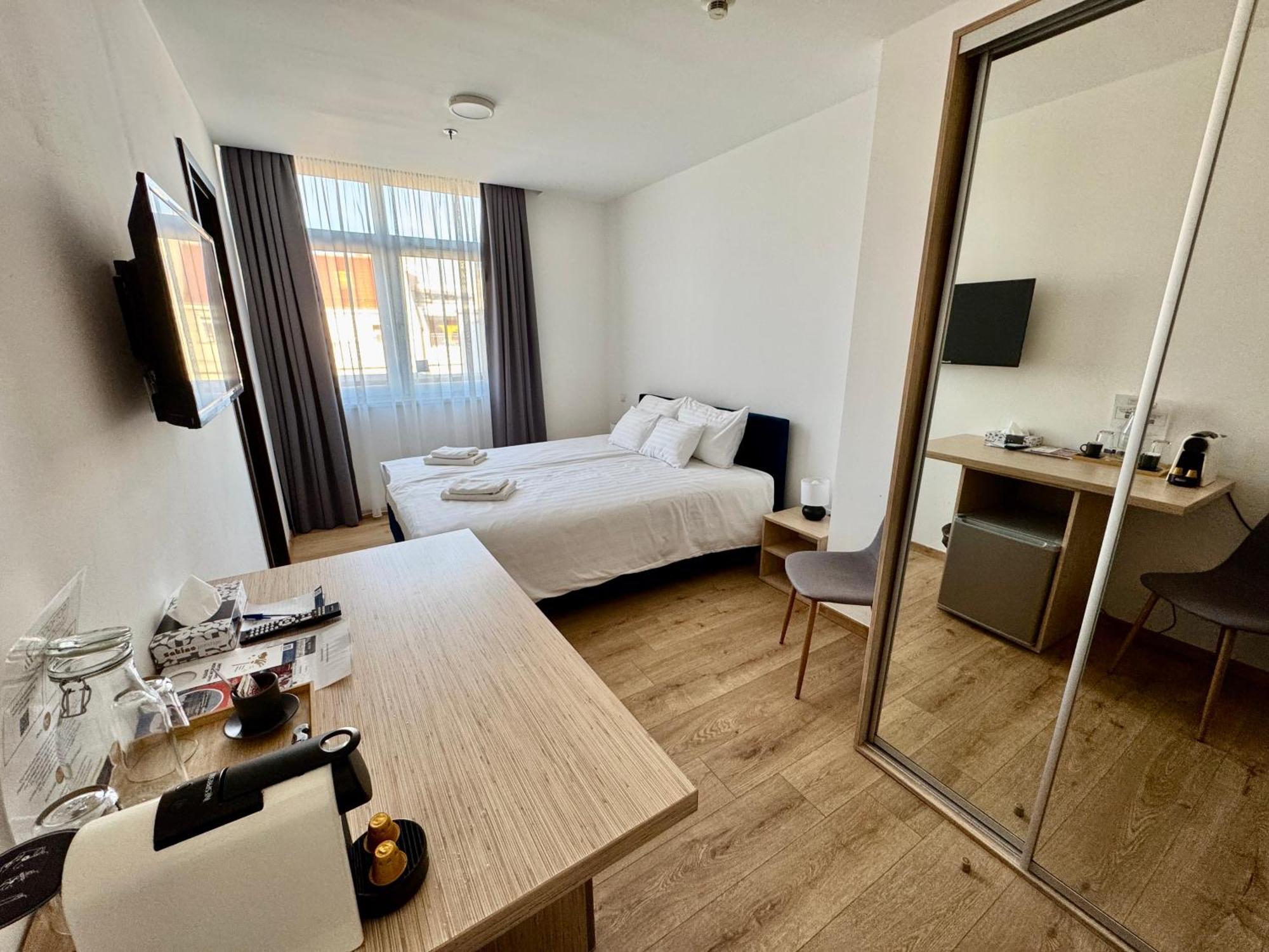 Rooftop With Deep Garage Hotel Budapest