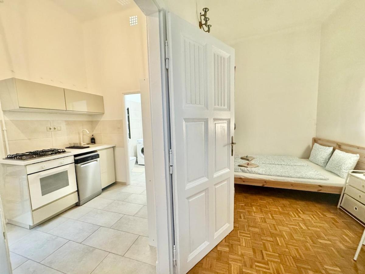K16 Spacious 2br