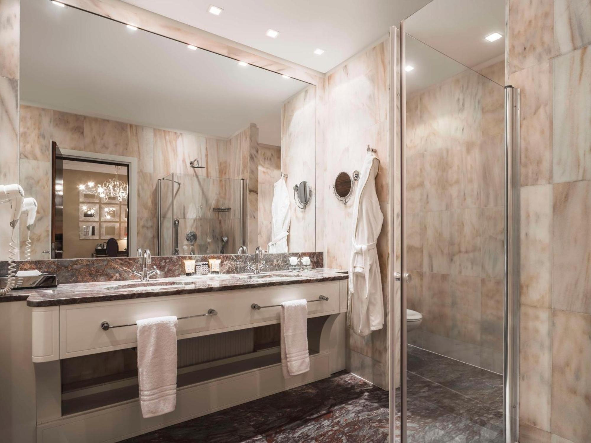 Hotel Anantara New York Palace - A Leading Of The World