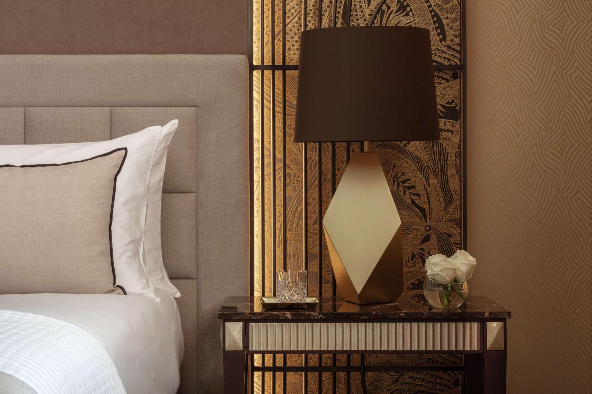 Anantara New York Palace - A Leading Of The World 5*