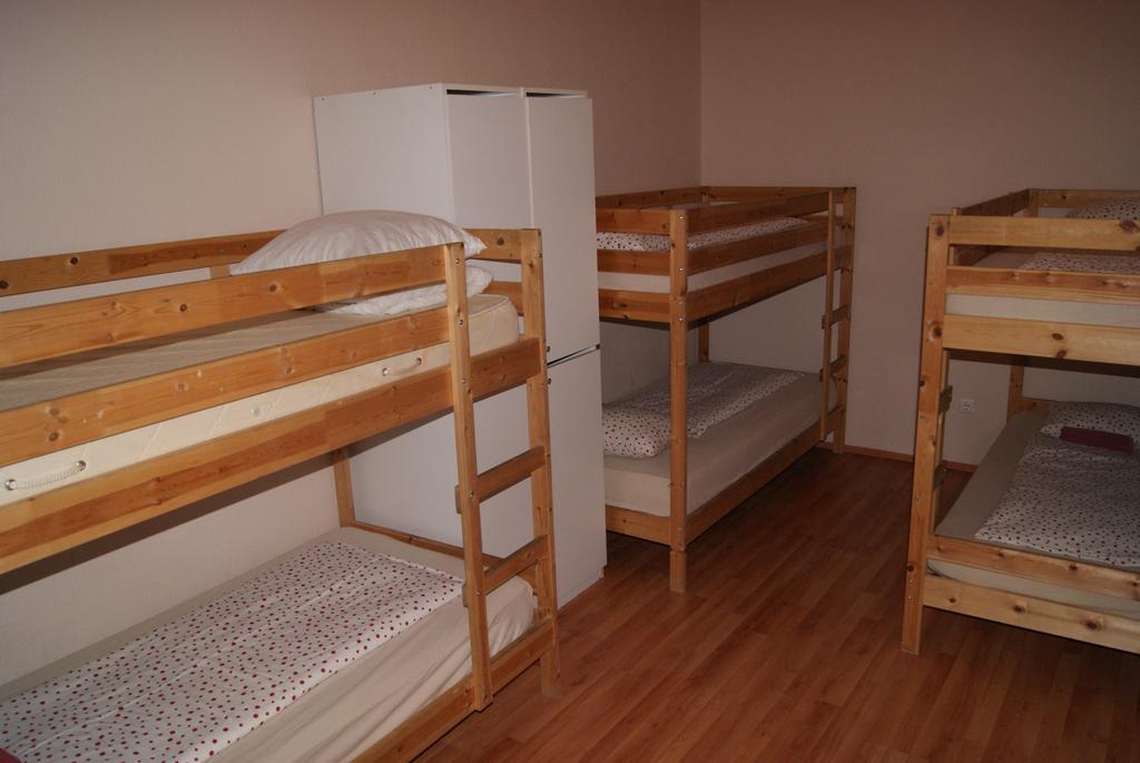Hostel Happy *