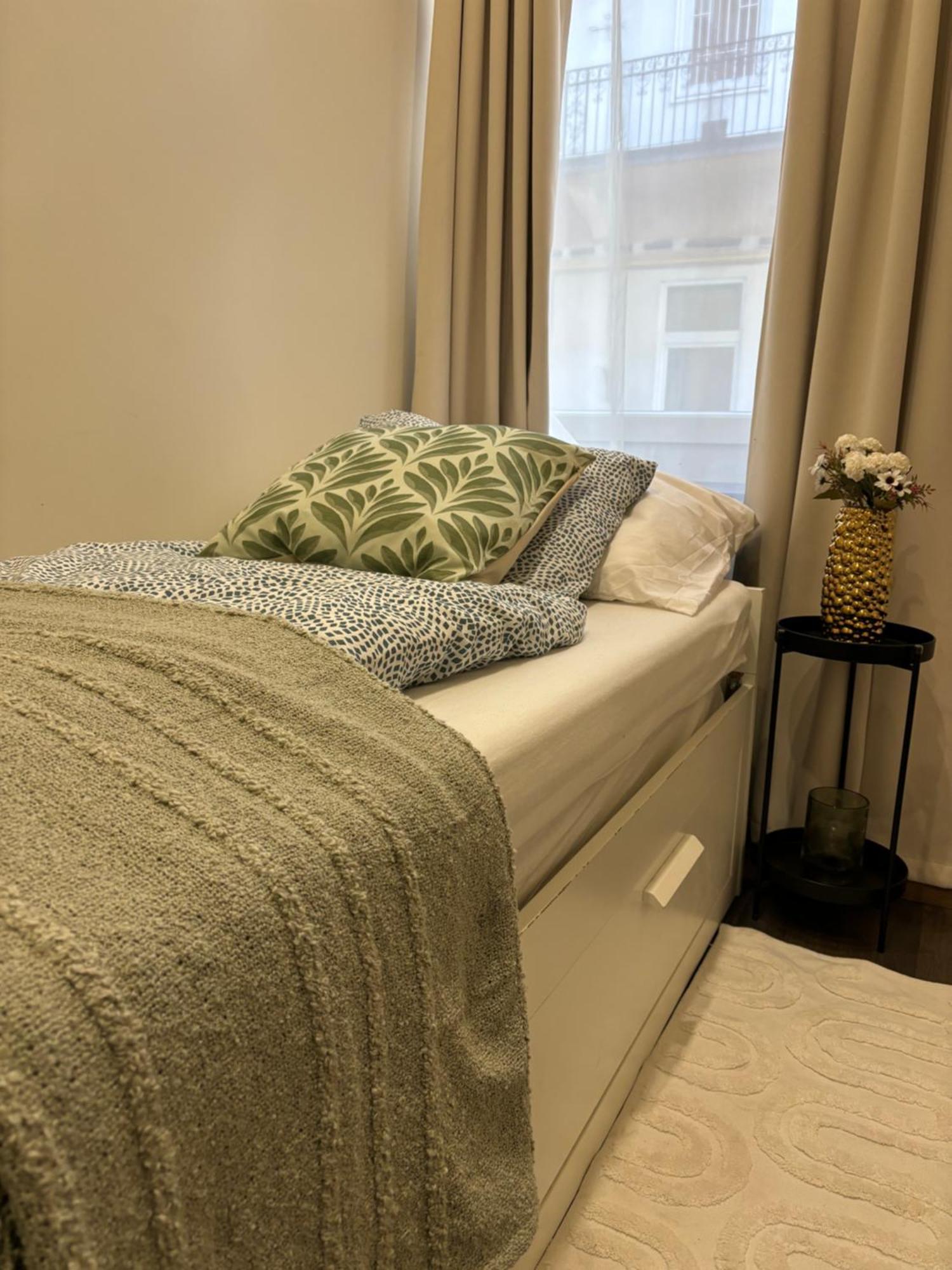 Apartament Akacfahome Center