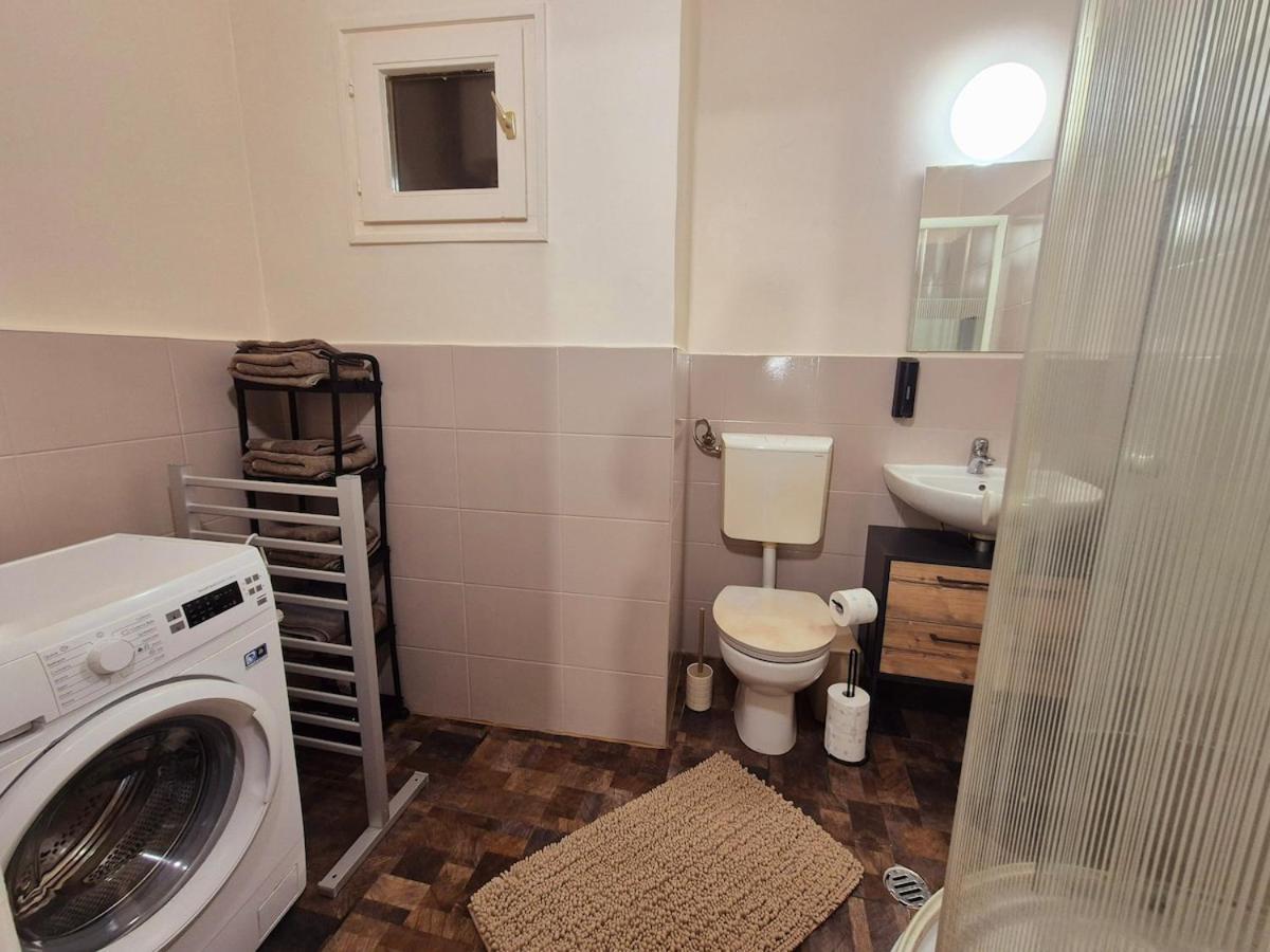 Calm And Elegant With Ac In The Downtown * Budapest