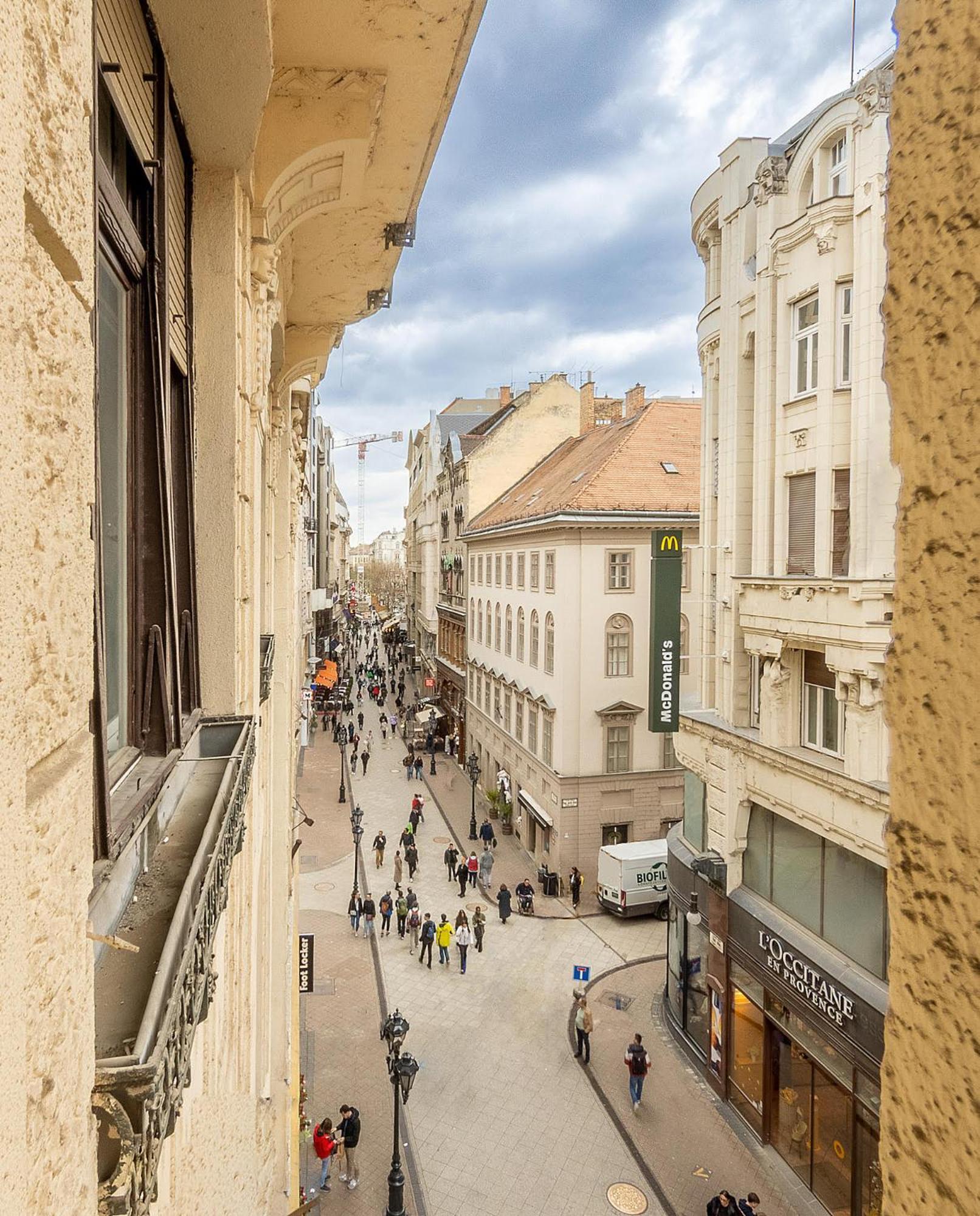 Katalin * Budapest