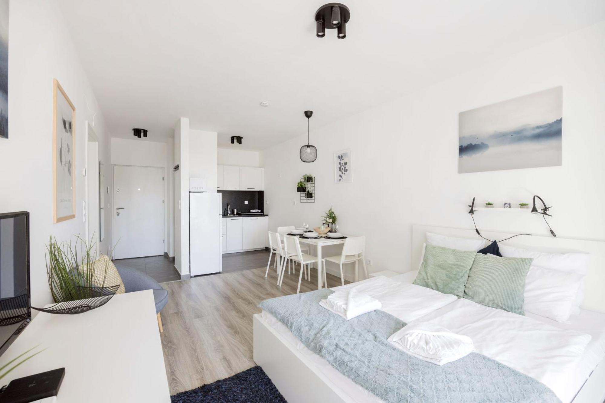 Apartmán Modern Riverfront With Free Parking