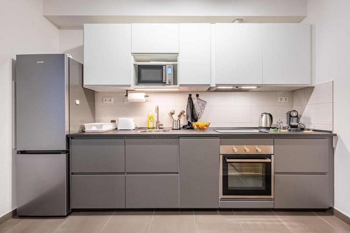 Apartamento Tol26 Chic In New Building Budapest